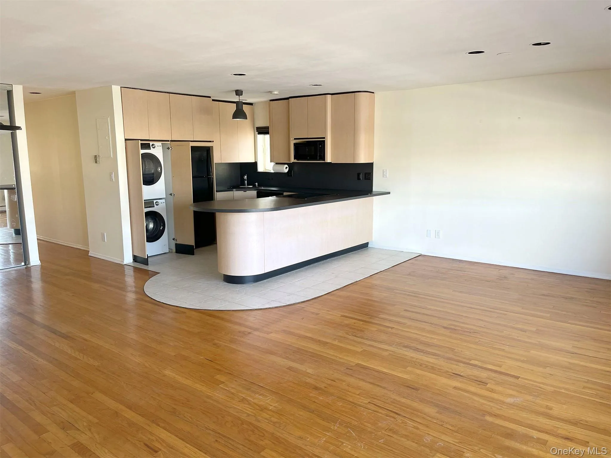 750 Lido Boulevard, Hempstead, NY, 2 Bedrooms Bedrooms, 4 Rooms Rooms,2 BathroomsBathrooms,Residential,For Rent,Lido,0,1033368 750 Lido Boulevard, Hempstead, NY, 2 Bedrooms Bedrooms, 4 Rooms Rooms,2 BathroomsBathrooms,Residential,For Rent,Lido,0,1033368
