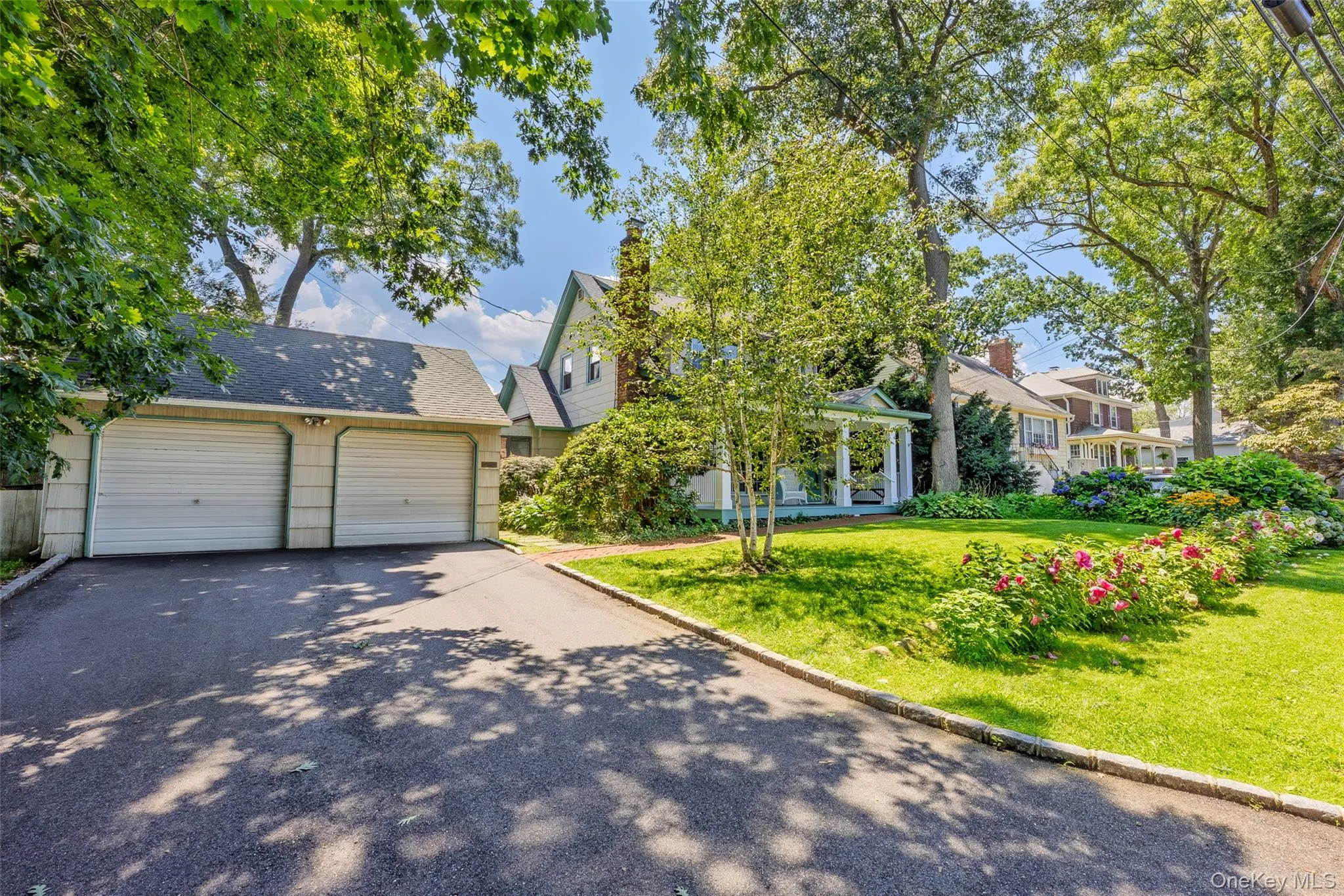 84 Oak Street, Huntington, NY, 4 Bedrooms Bedrooms, 9 Rooms Rooms,2 BathroomsBathrooms,Residential,For Rent,Oak,0,1033372 84 Oak Street, Huntington, NY, 4 Bedrooms Bedrooms, 9 Rooms Rooms,2 BathroomsBathrooms,Residential,For Rent,Oak,0,1033372