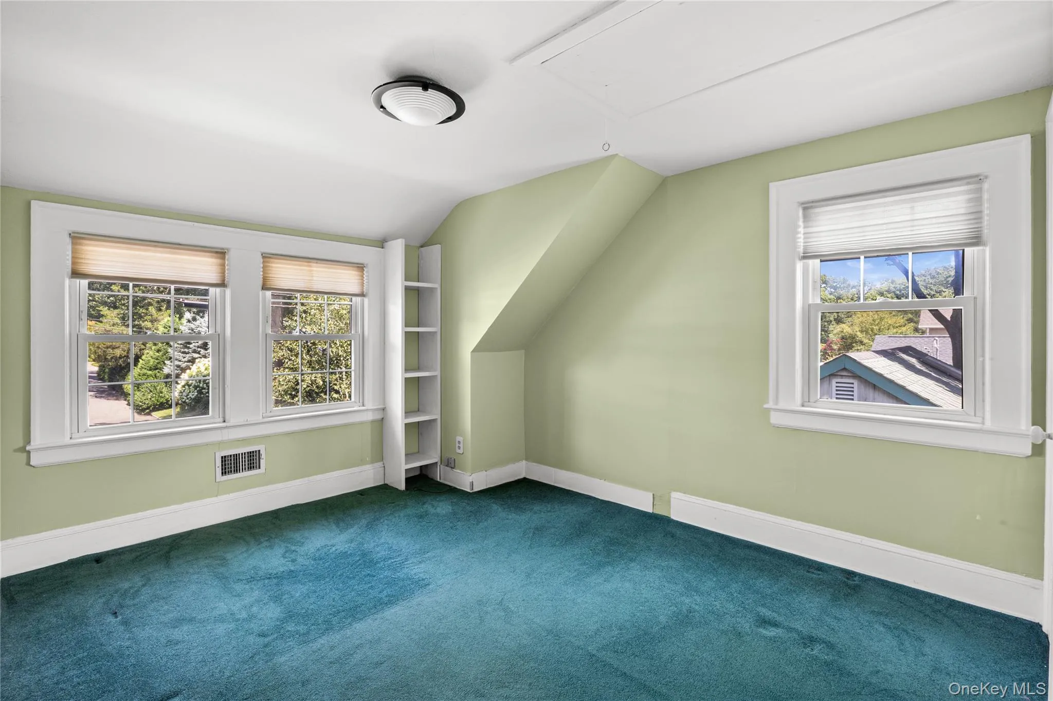 84 Oak Street, Huntington, NY, 4 Bedrooms Bedrooms, 9 Rooms Rooms,2 BathroomsBathrooms,Residential,For Rent,Oak,0,1033372 84 Oak Street, Huntington, NY, 4 Bedrooms Bedrooms, 9 Rooms Rooms,2 BathroomsBathrooms,Residential,For Rent,Oak,0,1033372