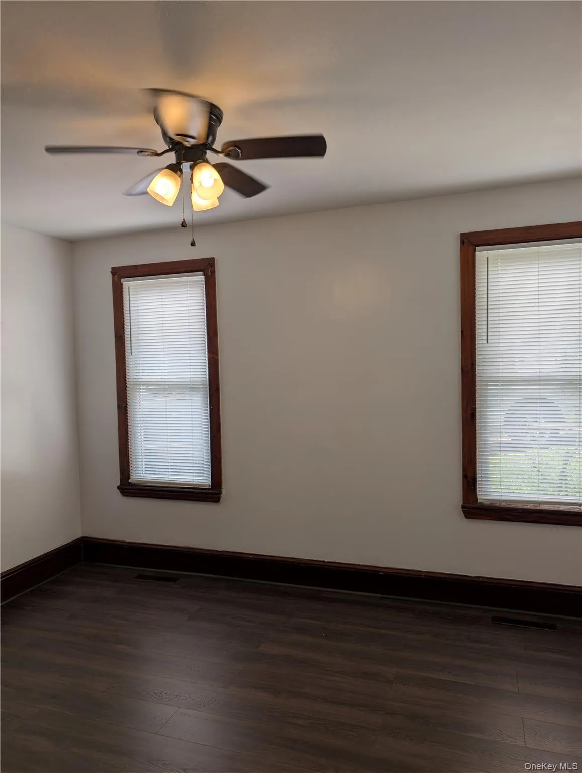 326 First Street, Newburgh (city), NY, 2 Bedrooms Bedrooms, 6 Rooms Rooms,1 BathroomBathrooms,Residential,For Rent,First,0,1033373 326 First Street, Newburgh (city), NY, 2 Bedrooms Bedrooms, 6 Rooms Rooms,1 BathroomBathrooms,Residential,For Rent,First,0,1033373