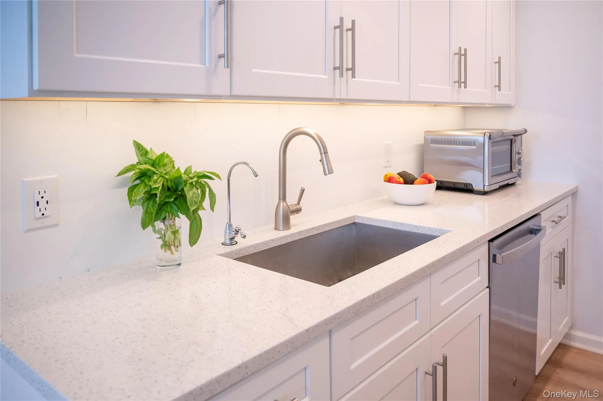 Quartz countertops Quartz countertops