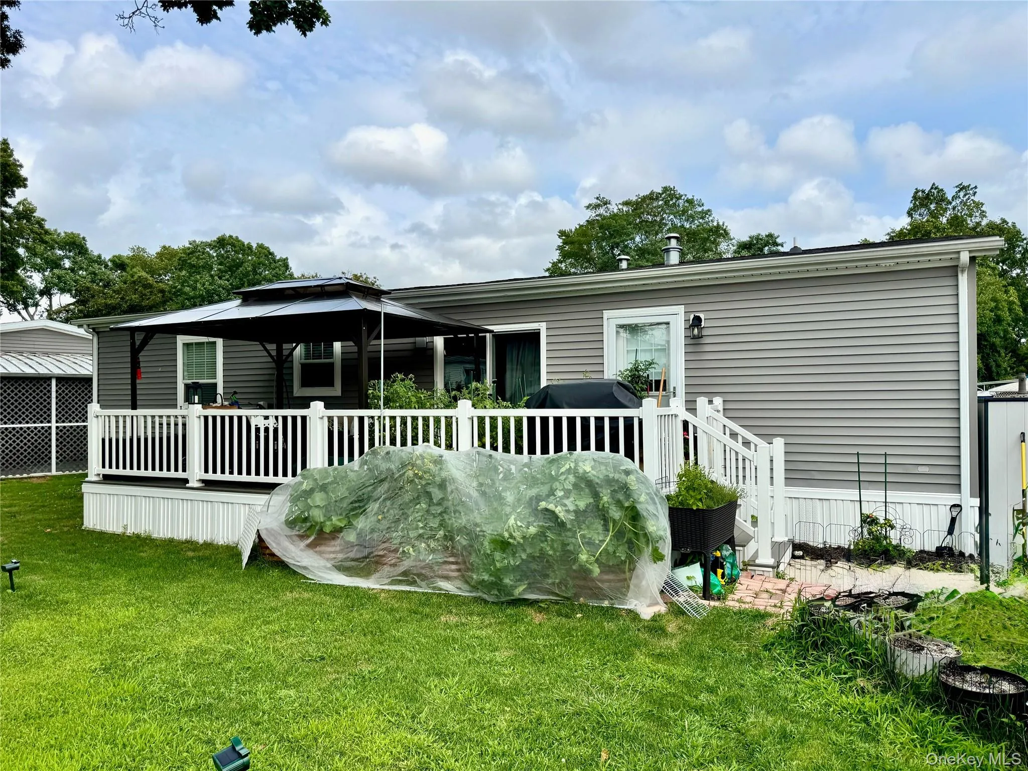 1661 Old Country Road, Riverhead, NY, 3 Bedrooms Bedrooms, 8 Rooms Rooms,2 BathroomsBathrooms,Residential,For Rent,Old Country,0,1033380 1661 Old Country Road, Riverhead, NY, 3 Bedrooms Bedrooms, 8 Rooms Rooms,2 BathroomsBathrooms,Residential,For Rent,Old Country,0,1033380