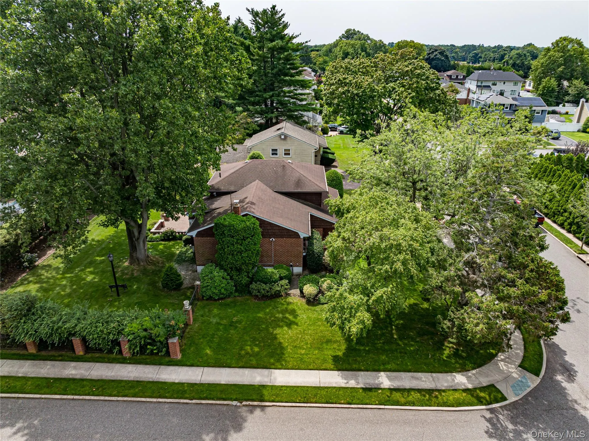 27 Ann Drive, Oyster Bay, NY, 3 Bedrooms Bedrooms, 11 Rooms Rooms,2 BathroomsBathrooms,Residential,For Rent,Ann,0,1033385 27 Ann Drive, Oyster Bay, NY, 3 Bedrooms Bedrooms, 11 Rooms Rooms,2 BathroomsBathrooms,Residential,For Rent,Ann,0,1033385