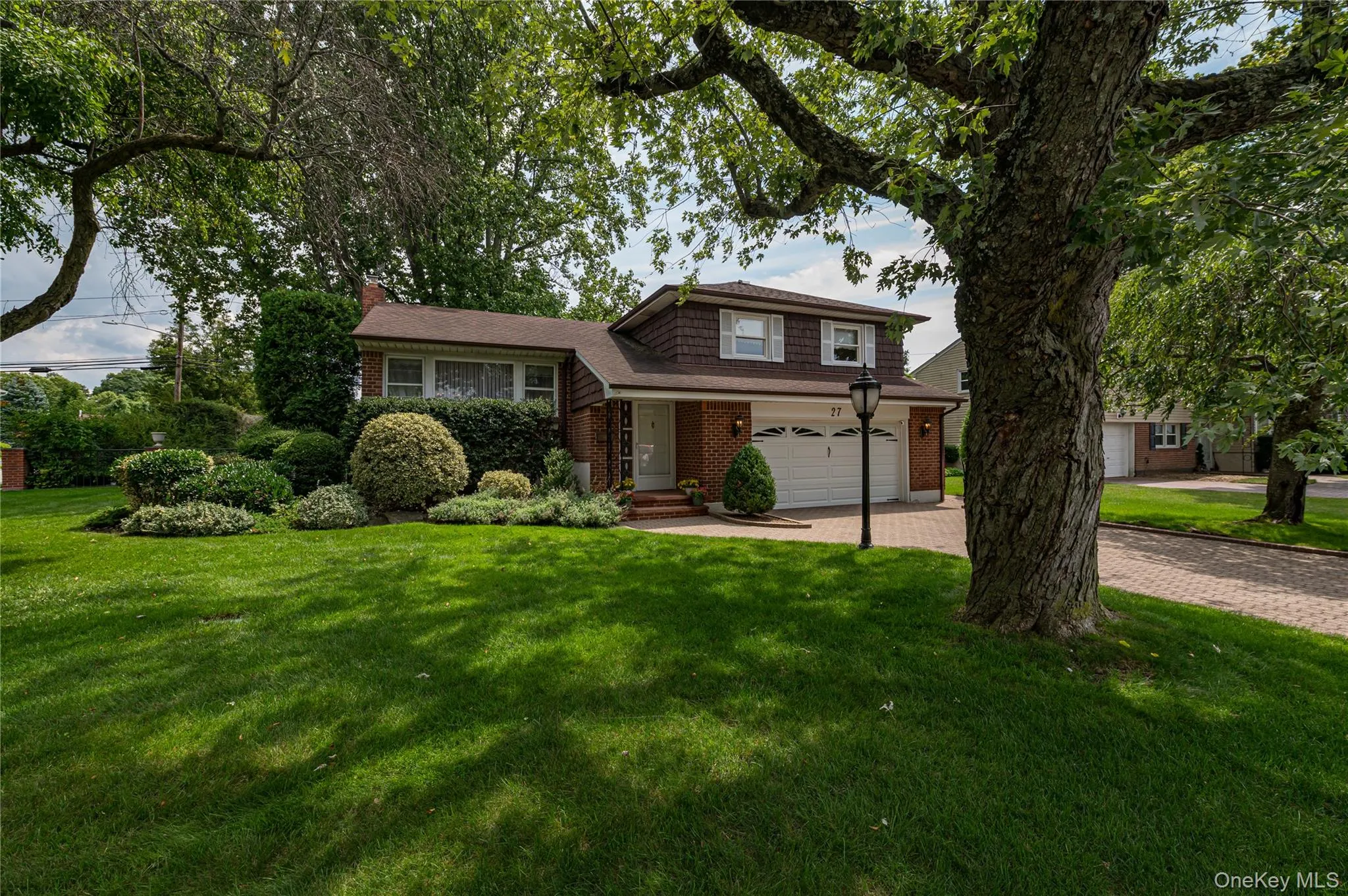 27 Ann Drive, Oyster Bay, NY, 3 Bedrooms Bedrooms, 11 Rooms Rooms,2 BathroomsBathrooms,Residential,For Rent,Ann,0,1033385 27 Ann Drive, Oyster Bay, NY, 3 Bedrooms Bedrooms, 11 Rooms Rooms,2 BathroomsBathrooms,Residential,For Rent,Ann,0,1033385
