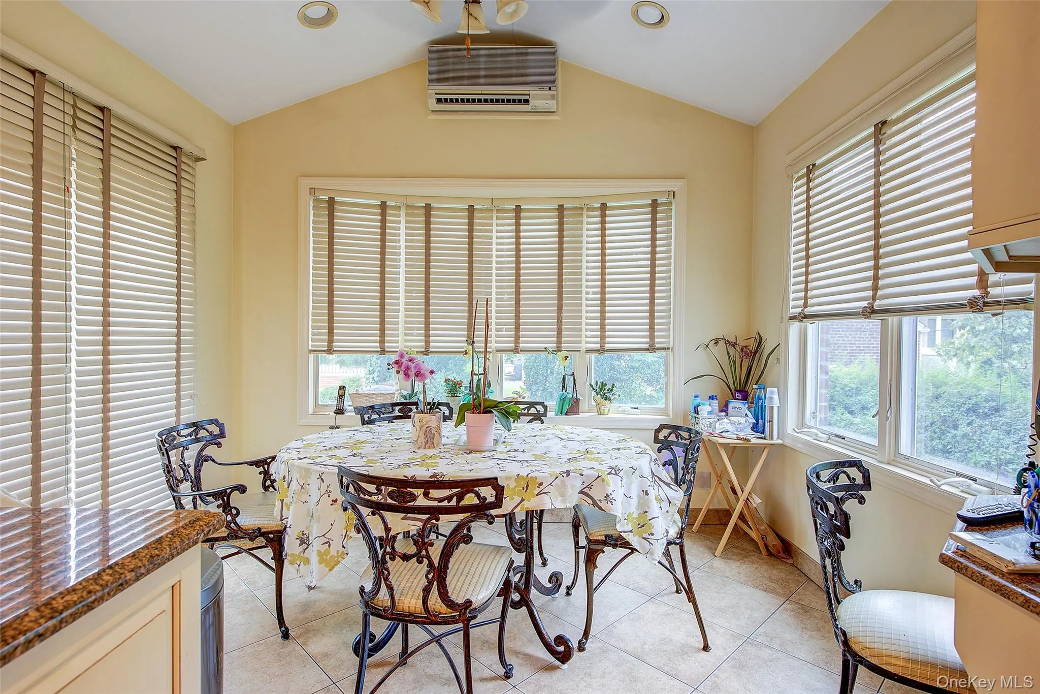 75-12 174th Street, New York, NY, 5 Bedrooms Bedrooms, 9 Rooms Rooms,3 BathroomsBathrooms,Residential,For Rent,174th,0,1033389 75-12 174th Street, New York, NY, 5 Bedrooms Bedrooms, 9 Rooms Rooms,3 BathroomsBathrooms,Residential,For Rent,174th,0,1033389