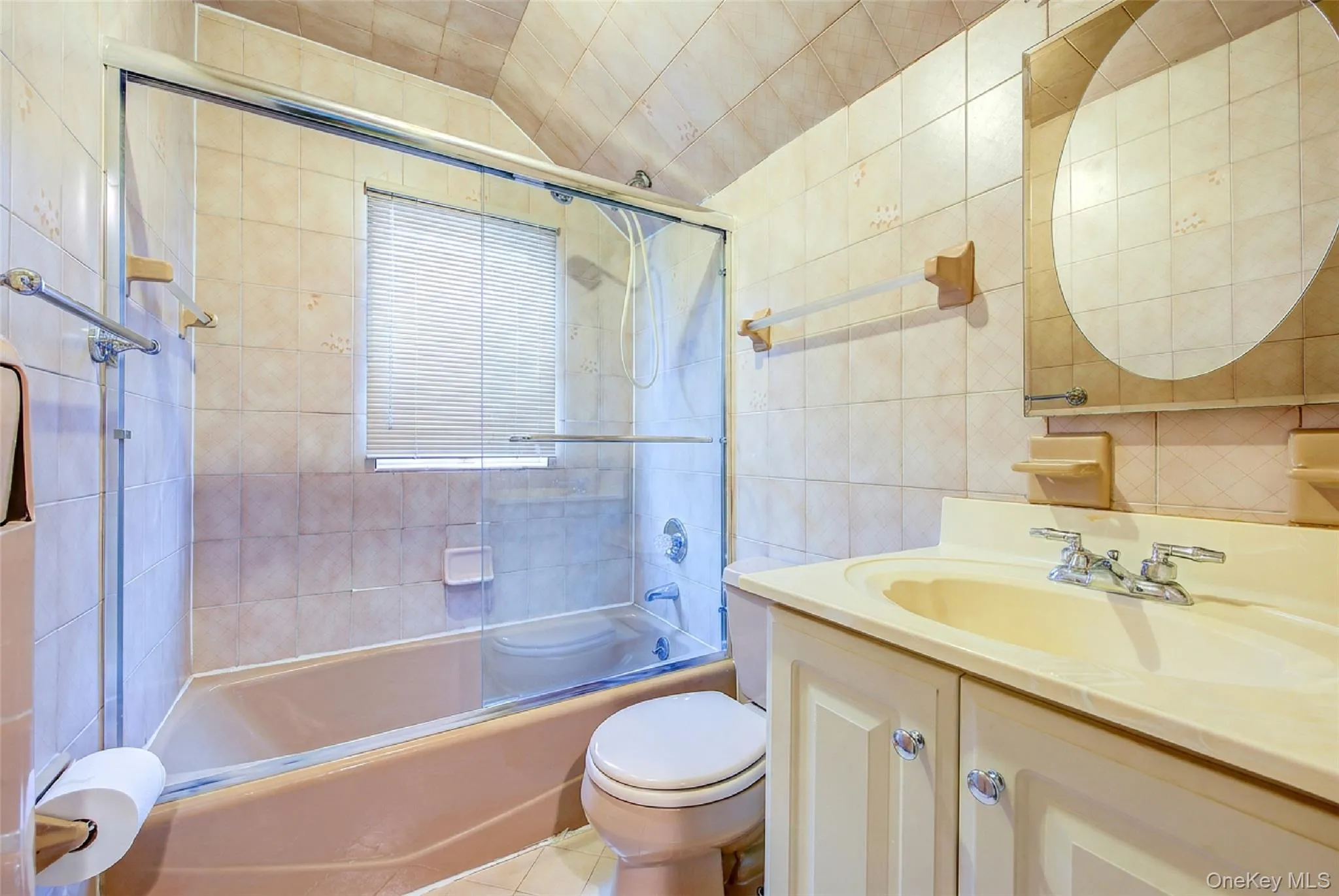 75-12 174th Street, New York, NY, 5 Bedrooms Bedrooms, 9 Rooms Rooms,3 BathroomsBathrooms,Residential,For Rent,174th,0,1033389 75-12 174th Street, New York, NY, 5 Bedrooms Bedrooms, 9 Rooms Rooms,3 BathroomsBathrooms,Residential,For Rent,174th,0,1033389