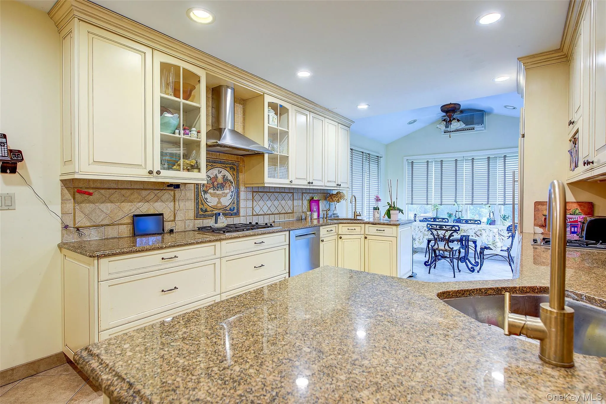 75-12 174th Street, New York, NY, 5 Bedrooms Bedrooms, 9 Rooms Rooms,3 BathroomsBathrooms,Residential,For Rent,174th,0,1033389 75-12 174th Street, New York, NY, 5 Bedrooms Bedrooms, 9 Rooms Rooms,3 BathroomsBathrooms,Residential,For Rent,174th,0,1033389