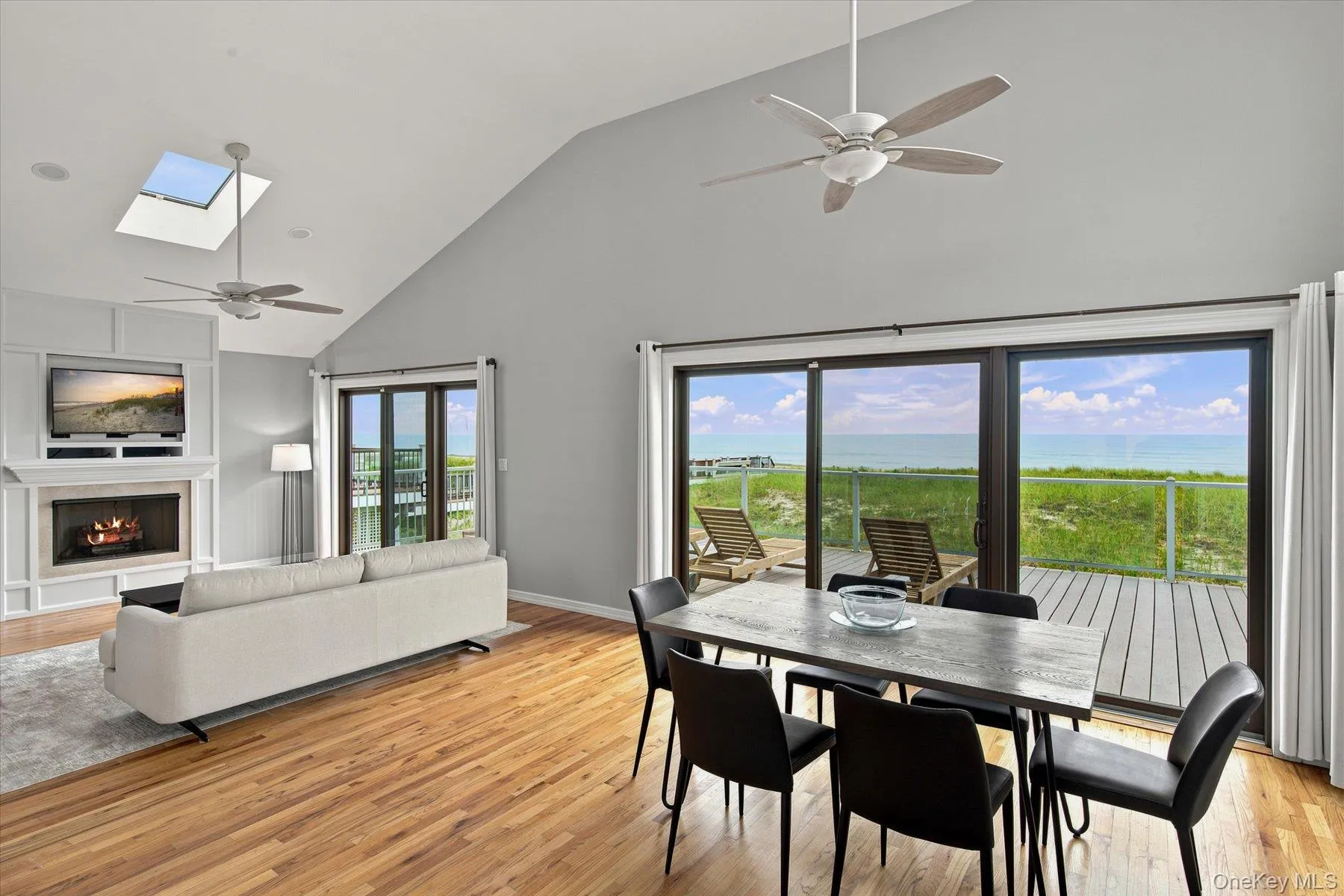 717 Dune Road, Southampton, NY, 3 Bedrooms Bedrooms, 8 Rooms Rooms,2 BathroomsBathrooms,Residential Lease,For Rent,Dune,0,1033391 717 Dune Road, Southampton, NY, 3 Bedrooms Bedrooms, 8 Rooms Rooms,2 BathroomsBathrooms,Residential Lease,For Rent,Dune,0,1033391