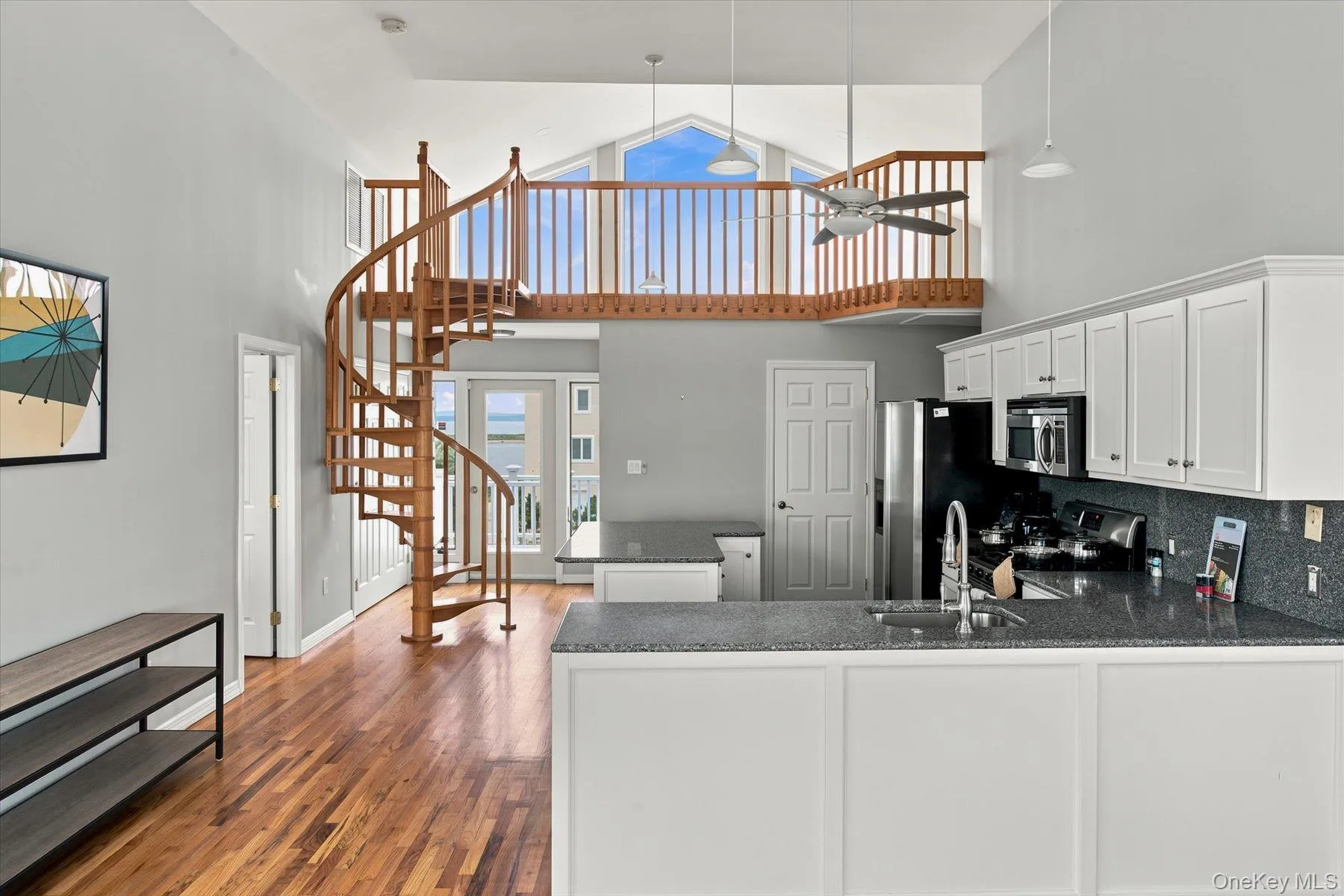 717 Dune Road, Southampton, NY, 3 Bedrooms Bedrooms, 8 Rooms Rooms,2 BathroomsBathrooms,Residential Lease,For Rent,Dune,0,1033391 717 Dune Road, Southampton, NY, 3 Bedrooms Bedrooms, 8 Rooms Rooms,2 BathroomsBathrooms,Residential Lease,For Rent,Dune,0,1033391