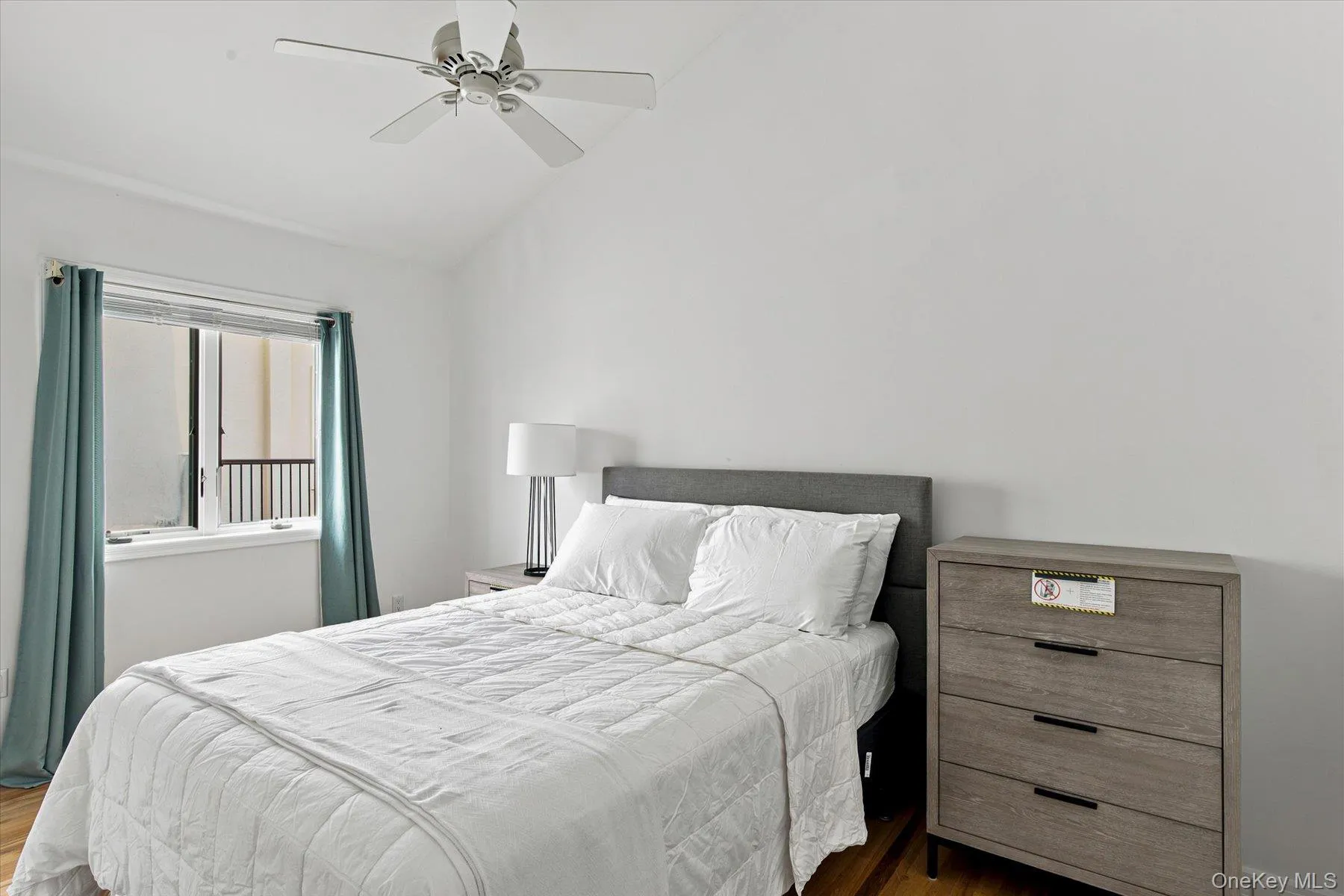 717 Dune Road, Southampton, NY, 3 Bedrooms Bedrooms, 8 Rooms Rooms,2 BathroomsBathrooms,Residential Lease,For Rent,Dune,0,1033391 717 Dune Road, Southampton, NY, 3 Bedrooms Bedrooms, 8 Rooms Rooms,2 BathroomsBathrooms,Residential Lease,For Rent,Dune,0,1033391