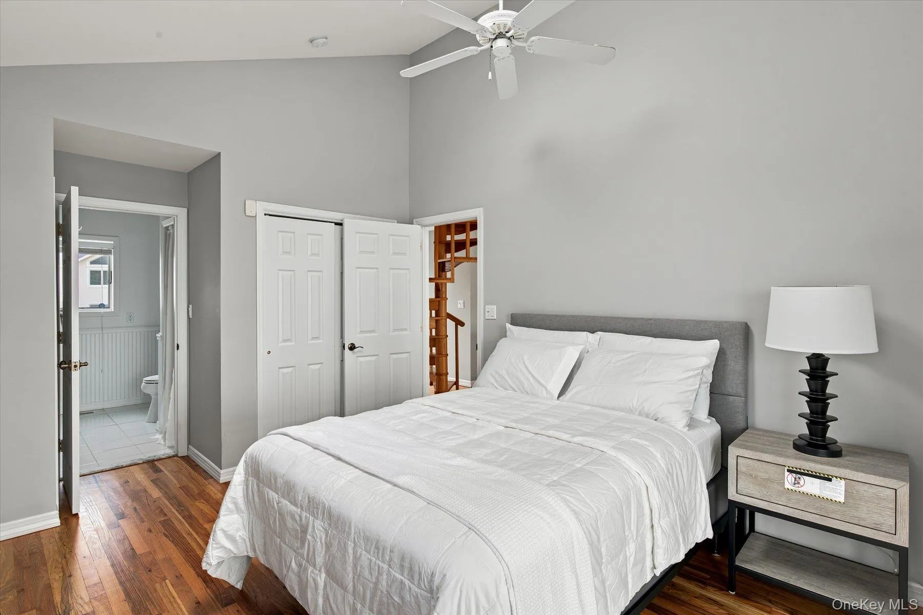 717 Dune Road, Southampton, NY, 3 Bedrooms Bedrooms, 8 Rooms Rooms,2 BathroomsBathrooms,Residential Lease,For Rent,Dune,0,1033391 717 Dune Road, Southampton, NY, 3 Bedrooms Bedrooms, 8 Rooms Rooms,2 BathroomsBathrooms,Residential Lease,For Rent,Dune,0,1033391