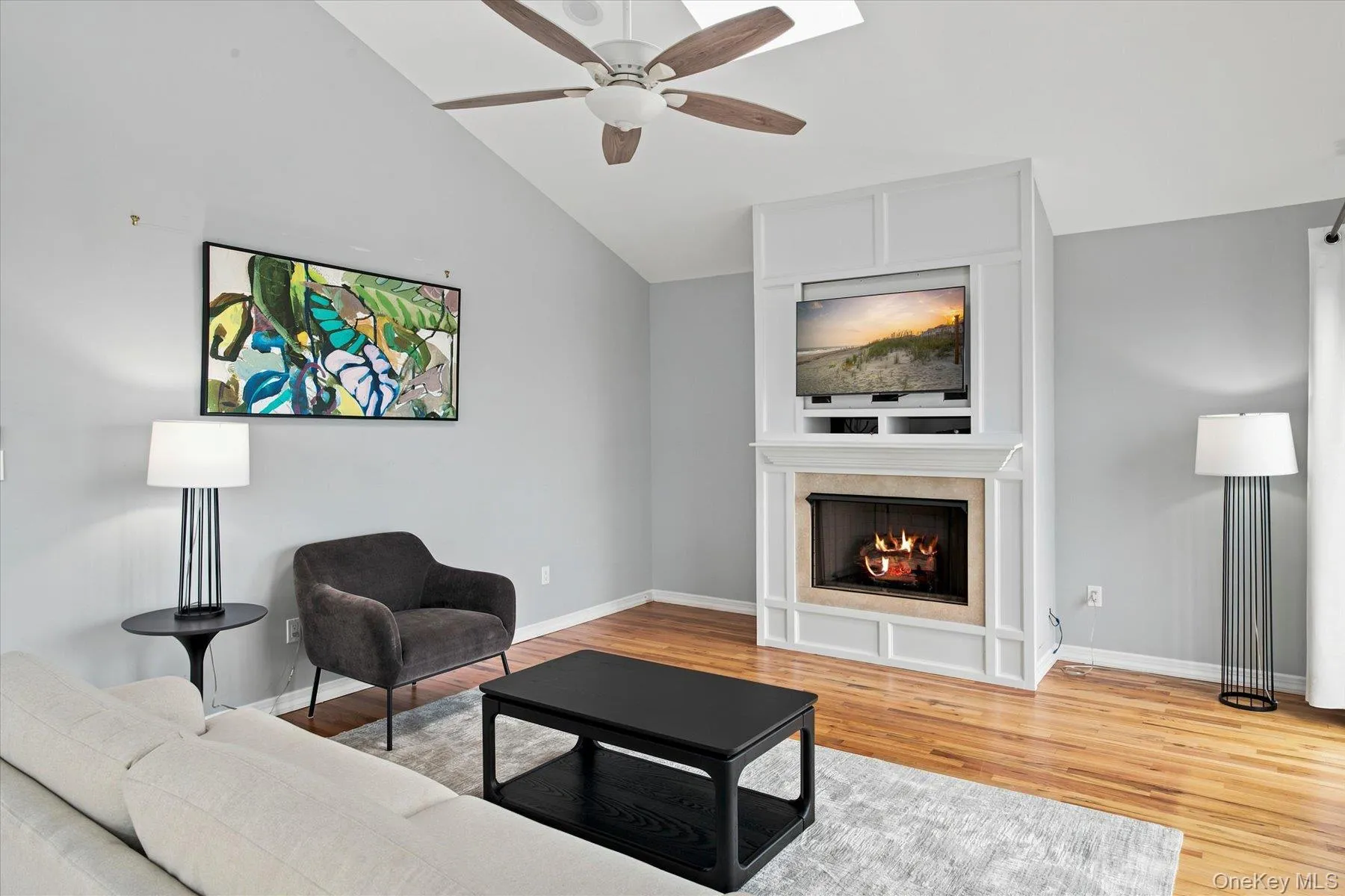 717 Dune Road, Southampton, NY, 3 Bedrooms Bedrooms, 8 Rooms Rooms,2 BathroomsBathrooms,Residential Lease,For Rent,Dune,0,1033391 717 Dune Road, Southampton, NY, 3 Bedrooms Bedrooms, 8 Rooms Rooms,2 BathroomsBathrooms,Residential Lease,For Rent,Dune,0,1033391