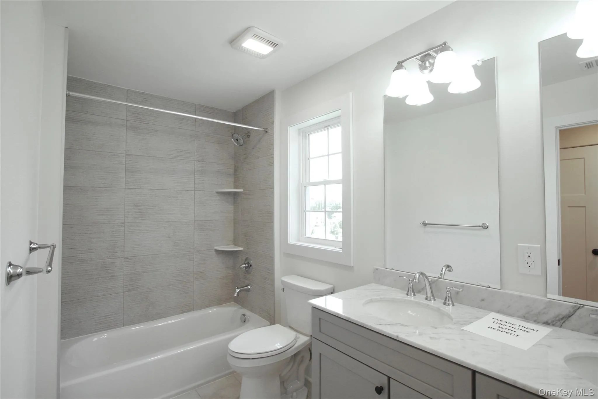 84 Frank Street, New Windsor, NY, 4 Bedrooms Bedrooms, 7 Rooms Rooms,2 BathroomsBathrooms,Residential,For Rent,Frank,0,1033393 84 Frank Street, New Windsor, NY, 4 Bedrooms Bedrooms, 7 Rooms Rooms,2 BathroomsBathrooms,Residential,For Rent,Frank,0,1033393