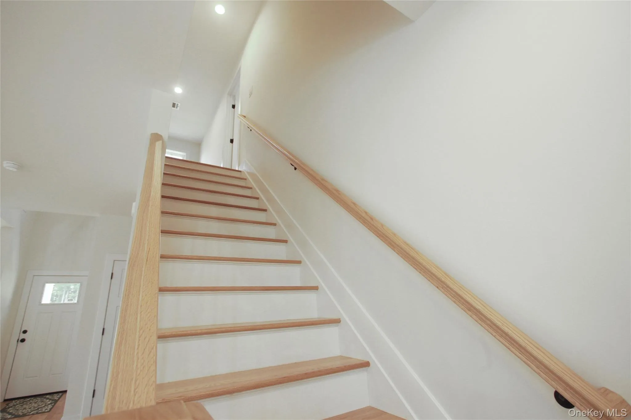 84 Frank Street, New Windsor, NY, 4 Bedrooms Bedrooms, 7 Rooms Rooms,2 BathroomsBathrooms,Residential,For Rent,Frank,0,1033393 84 Frank Street, New Windsor, NY, 4 Bedrooms Bedrooms, 7 Rooms Rooms,2 BathroomsBathrooms,Residential,For Rent,Frank,0,1033393