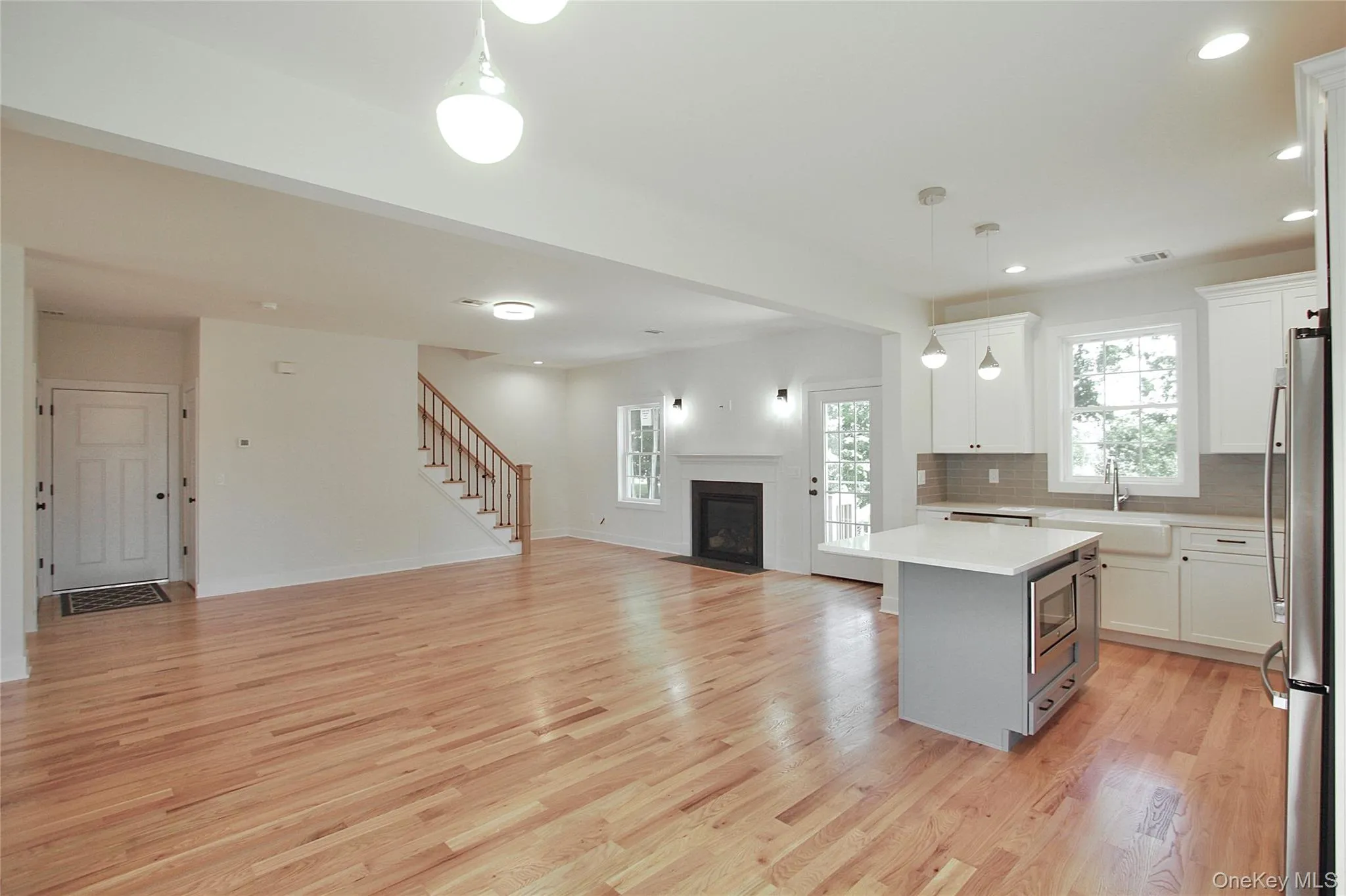 84 Frank Street, New Windsor, NY, 4 Bedrooms Bedrooms, 7 Rooms Rooms,2 BathroomsBathrooms,Residential,For Rent,Frank,0,1033393 84 Frank Street, New Windsor, NY, 4 Bedrooms Bedrooms, 7 Rooms Rooms,2 BathroomsBathrooms,Residential,For Rent,Frank,0,1033393
