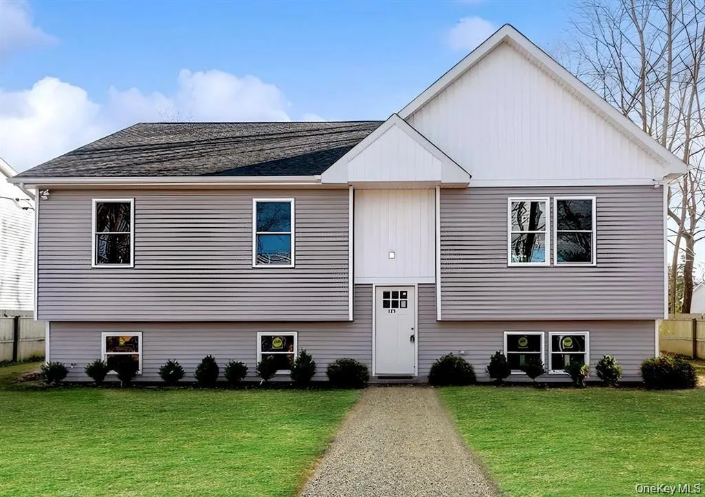 125 Lynbrook Drive, Brookhaven, NY, 3 Bedrooms Bedrooms, 8 Rooms Rooms,2 BathroomsBathrooms,Residential,For Rent,Lynbrook,0,1033394 125 Lynbrook Drive, Brookhaven, NY, 3 Bedrooms Bedrooms, 8 Rooms Rooms,2 BathroomsBathrooms,Residential,For Rent,Lynbrook,0,1033394
