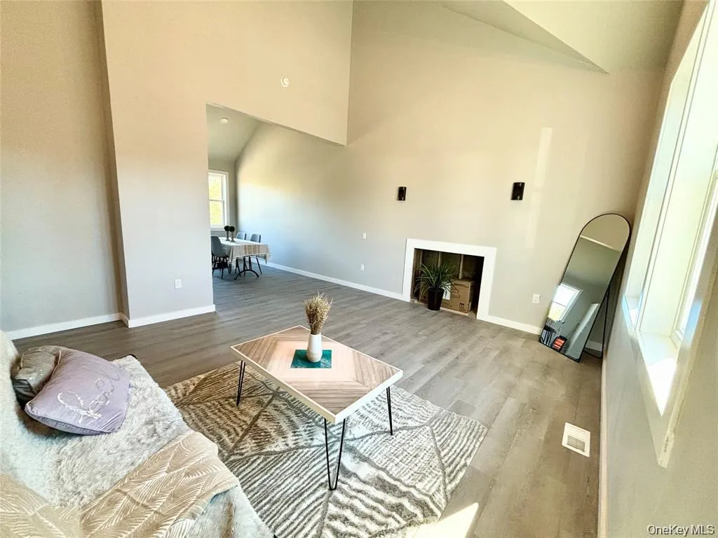 125 Lynbrook Drive, Brookhaven, NY, 3 Bedrooms Bedrooms, 8 Rooms Rooms,2 BathroomsBathrooms,Residential,For Rent,Lynbrook,0,1033394 125 Lynbrook Drive, Brookhaven, NY, 3 Bedrooms Bedrooms, 8 Rooms Rooms,2 BathroomsBathrooms,Residential,For Rent,Lynbrook,0,1033394