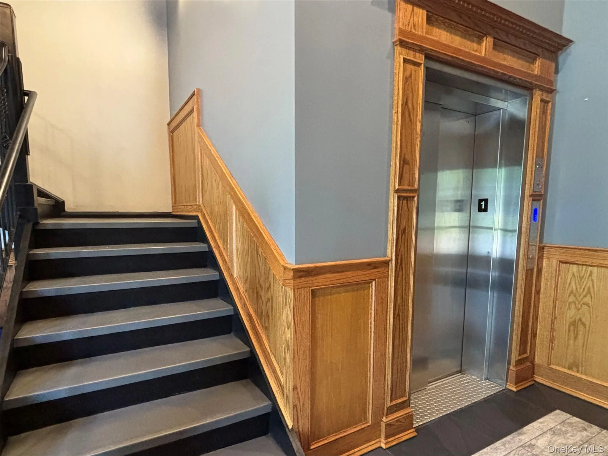 110 New York Avenue, Huntington, NY, 2 Bedrooms Bedrooms, 4 Rooms Rooms,2 BathroomsBathrooms,Residential Lease,For Rent,New York,0,1033395 110 New York Avenue, Huntington, NY, 2 Bedrooms Bedrooms, 4 Rooms Rooms,2 BathroomsBathrooms,Residential Lease,For Rent,New York,0,1033395