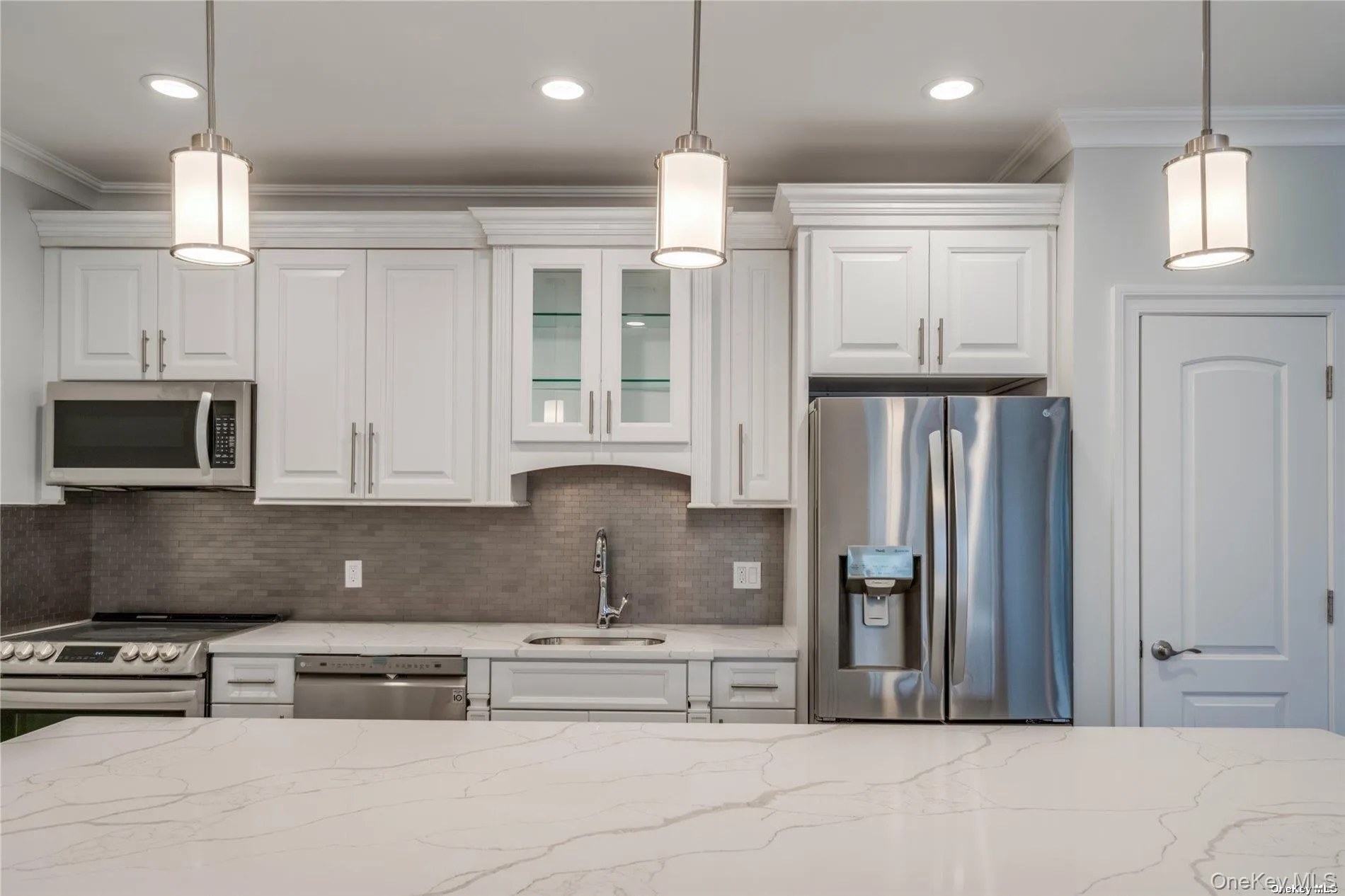 110 New York Avenue, Huntington, NY, 2 Bedrooms Bedrooms, 4 Rooms Rooms,2 BathroomsBathrooms,Residential Lease,For Rent,New York,0,1033395 110 New York Avenue, Huntington, NY, 2 Bedrooms Bedrooms, 4 Rooms Rooms,2 BathroomsBathrooms,Residential Lease,For Rent,New York,0,1033395