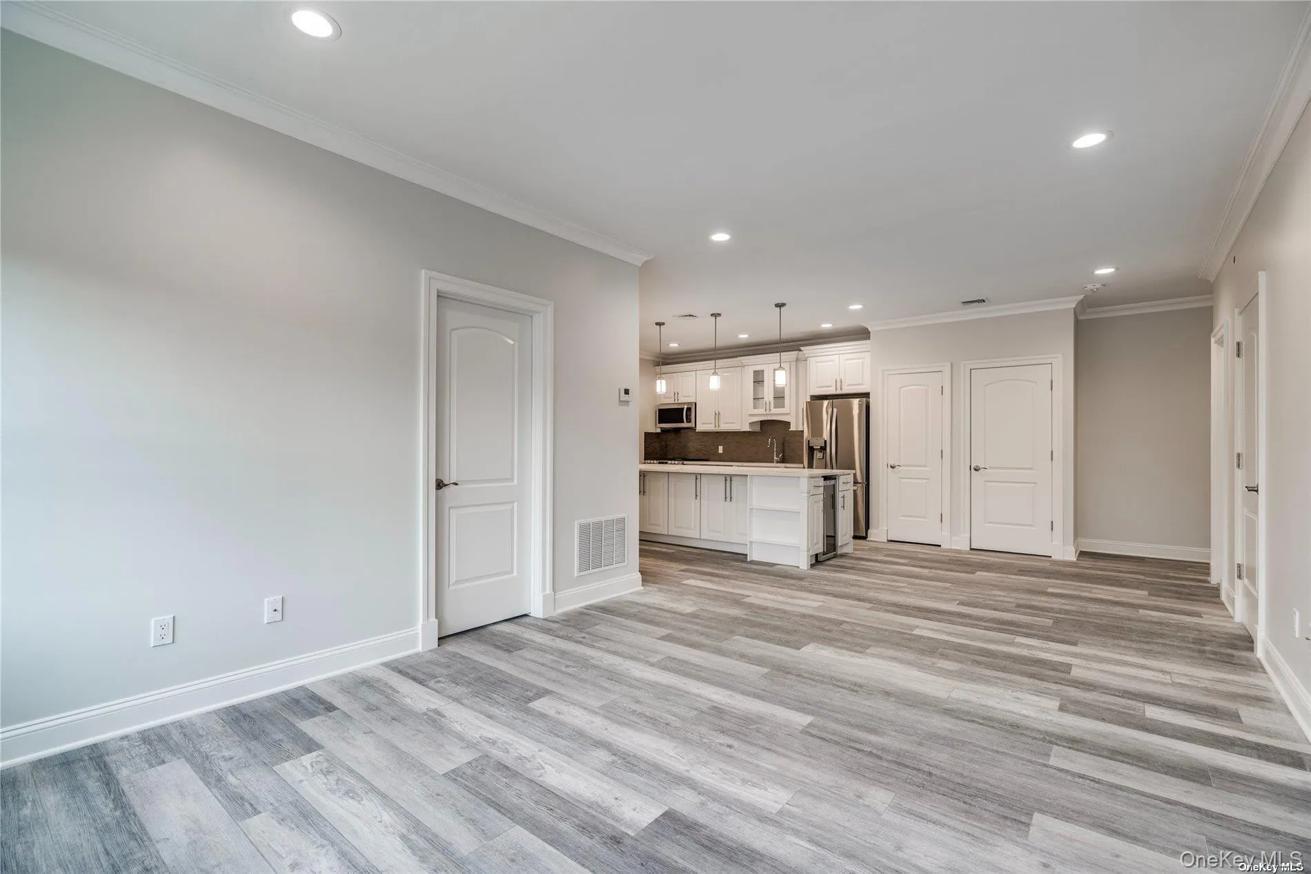 110 New York Avenue, Huntington, NY, 2 Bedrooms Bedrooms, 4 Rooms Rooms,2 BathroomsBathrooms,Residential Lease,For Rent,New York,0,1033395 110 New York Avenue, Huntington, NY, 2 Bedrooms Bedrooms, 4 Rooms Rooms,2 BathroomsBathrooms,Residential Lease,For Rent,New York,0,1033395