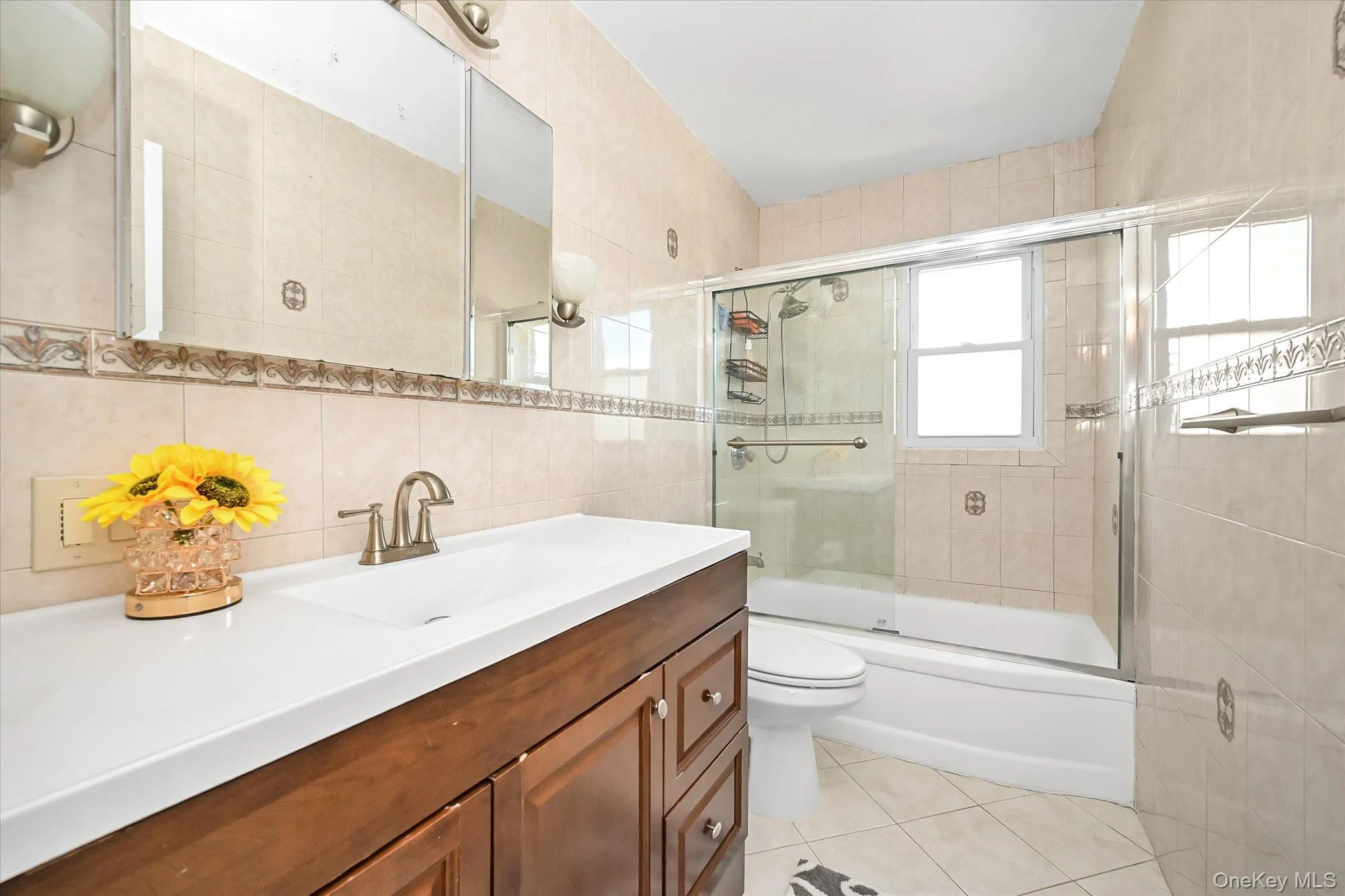 253-27 147th Avenue, New York, NY, 3 Bedrooms Bedrooms, 7 Rooms Rooms,1 BathroomBathrooms,Residential,For Rent,147th,0,1033401 253-27 147th Avenue, New York, NY, 3 Bedrooms Bedrooms, 7 Rooms Rooms,1 BathroomBathrooms,Residential,For Rent,147th,0,1033401