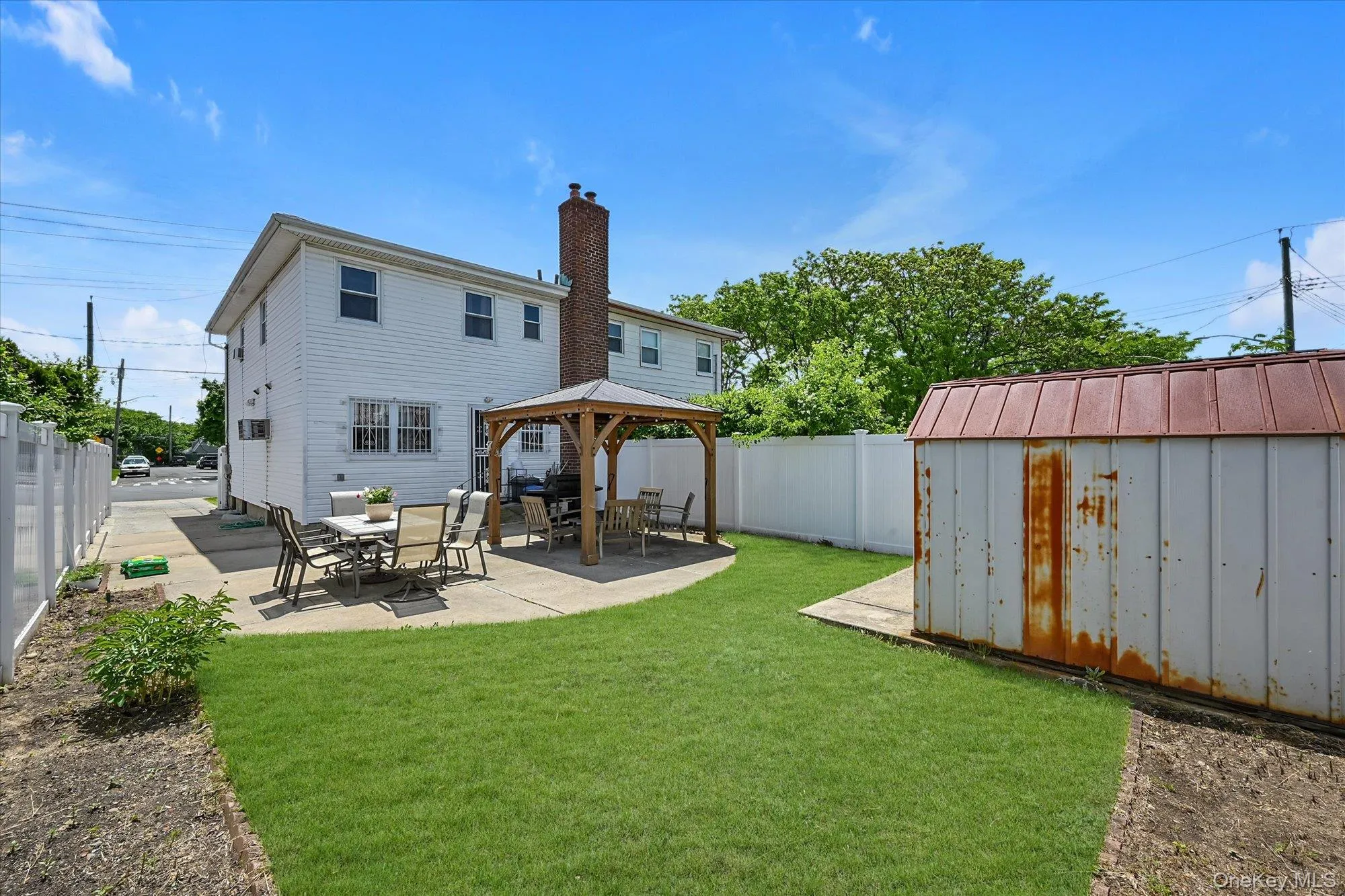253-27 147th Avenue, New York, NY, 3 Bedrooms Bedrooms, 7 Rooms Rooms,1 BathroomBathrooms,Residential,For Rent,147th,0,1033401 253-27 147th Avenue, New York, NY, 3 Bedrooms Bedrooms, 7 Rooms Rooms,1 BathroomBathrooms,Residential,For Rent,147th,0,1033401
