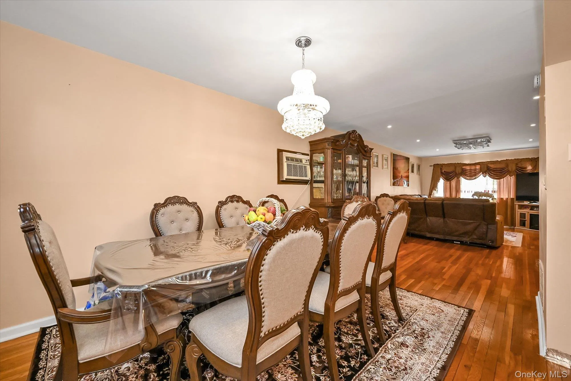 253-27 147th Avenue, New York, NY, 3 Bedrooms Bedrooms, 7 Rooms Rooms,1 BathroomBathrooms,Residential,For Rent,147th,0,1033401 253-27 147th Avenue, New York, NY, 3 Bedrooms Bedrooms, 7 Rooms Rooms,1 BathroomBathrooms,Residential,For Rent,147th,0,1033401