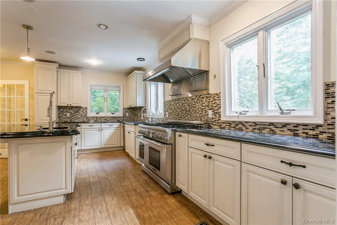 Stainless steel appliances and granite counter tops. Stainless steel appliances and granite counter tops.