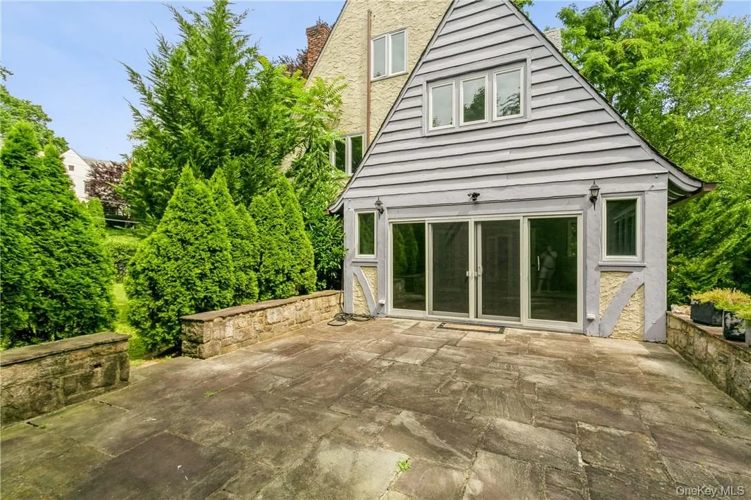 7 Cotswold Way, Greenburgh, NY, 5 Bedrooms Bedrooms, 12 Rooms Rooms,3 BathroomsBathrooms,Residential Lease,For Rent,Cotswold,0,1033405 7 Cotswold Way, Greenburgh, NY, 5 Bedrooms Bedrooms, 12 Rooms Rooms,3 BathroomsBathrooms,Residential Lease,For Rent,Cotswold,0,1033405