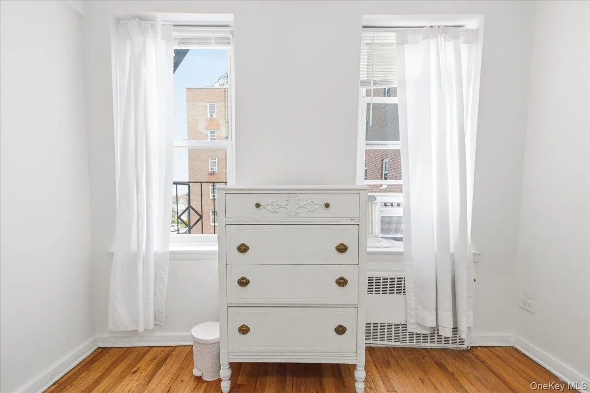 84-50 169th Street, New York, NY, 1 Bedroom Bedrooms, 4 Rooms Rooms,1 BathroomBathrooms,Residential,For Rent,169th,0,1033410 84-50 169th Street, New York, NY, 1 Bedroom Bedrooms, 4 Rooms Rooms,1 BathroomBathrooms,Residential,For Rent,169th,0,1033410