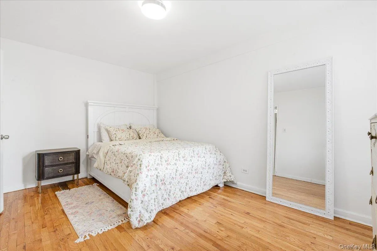 84-50 169th Street, New York, NY, 1 Bedroom Bedrooms, 4 Rooms Rooms,1 BathroomBathrooms,Residential,For Rent,169th,0,1033410 84-50 169th Street, New York, NY, 1 Bedroom Bedrooms, 4 Rooms Rooms,1 BathroomBathrooms,Residential,For Rent,169th,0,1033410