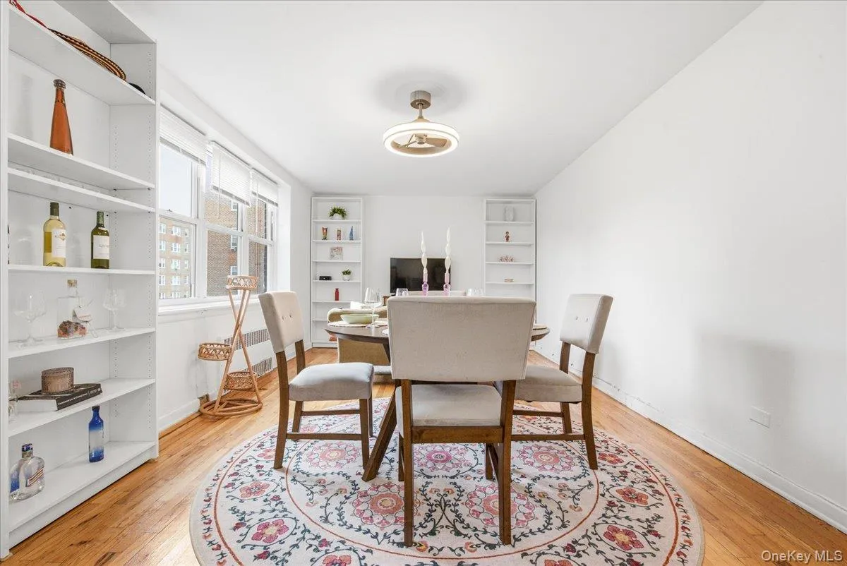 84-50 169th Street, New York, NY, 1 Bedroom Bedrooms, 4 Rooms Rooms,1 BathroomBathrooms,Residential,For Rent,169th,0,1033410 84-50 169th Street, New York, NY, 1 Bedroom Bedrooms, 4 Rooms Rooms,1 BathroomBathrooms,Residential,For Rent,169th,0,1033410
