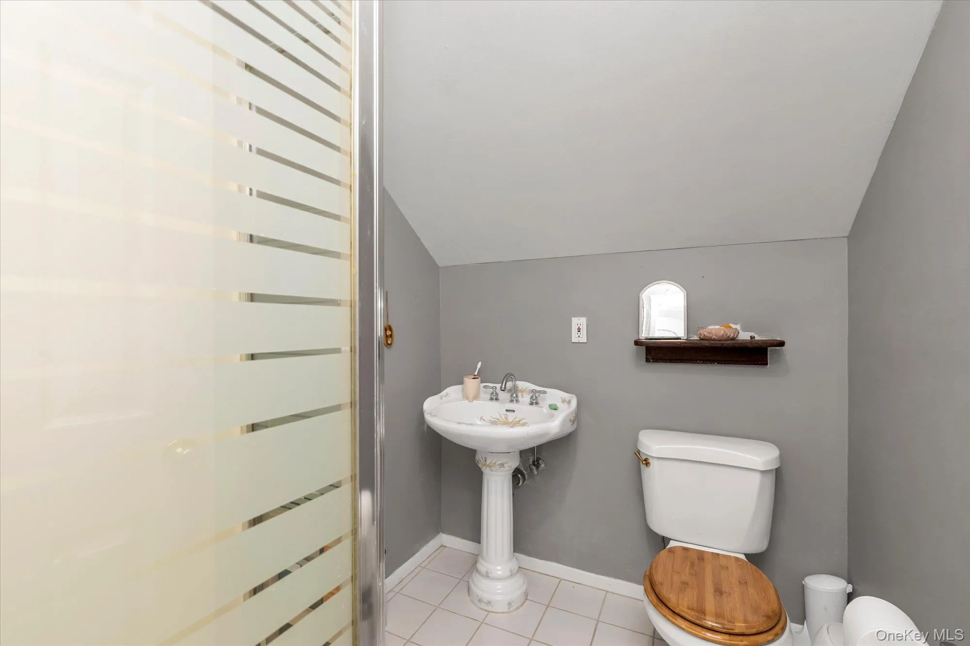 57 Raymond Street, Hempstead, NY, 3 Bedrooms Bedrooms, 7 Rooms Rooms,2 BathroomsBathrooms,Residential,For Rent,Raymond,0,1033414 57 Raymond Street, Hempstead, NY, 3 Bedrooms Bedrooms, 7 Rooms Rooms,2 BathroomsBathrooms,Residential,For Rent,Raymond,0,1033414