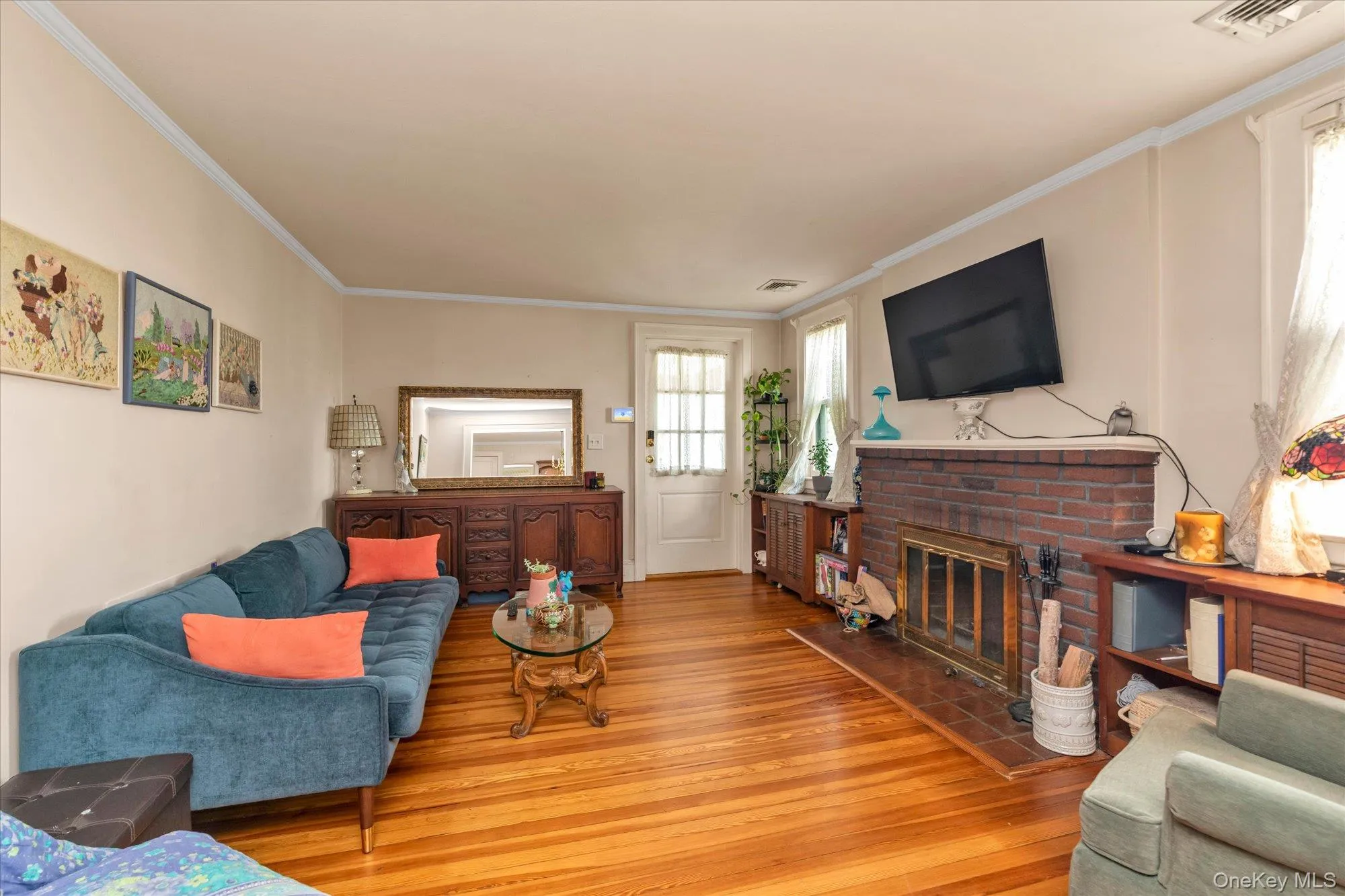 57 Raymond Street, Hempstead, NY, 3 Bedrooms Bedrooms, 7 Rooms Rooms,2 BathroomsBathrooms,Residential,For Rent,Raymond,0,1033414 57 Raymond Street, Hempstead, NY, 3 Bedrooms Bedrooms, 7 Rooms Rooms,2 BathroomsBathrooms,Residential,For Rent,Raymond,0,1033414
