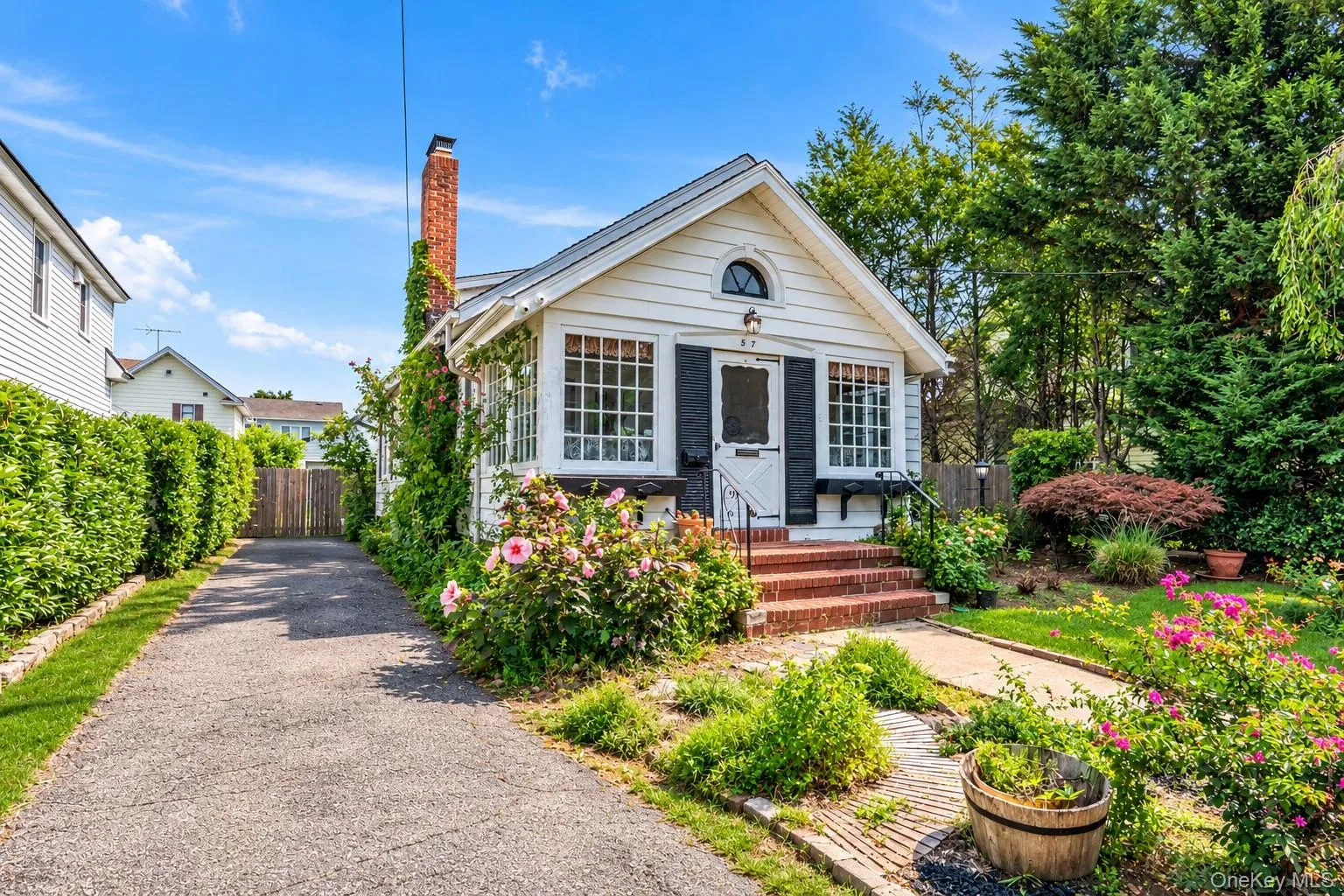 57 Raymond Street, Hempstead, NY, 3 Bedrooms Bedrooms, 7 Rooms Rooms,2 BathroomsBathrooms,Residential,For Rent,Raymond,0,1033414 57 Raymond Street, Hempstead, NY, 3 Bedrooms Bedrooms, 7 Rooms Rooms,2 BathroomsBathrooms,Residential,For Rent,Raymond,0,1033414