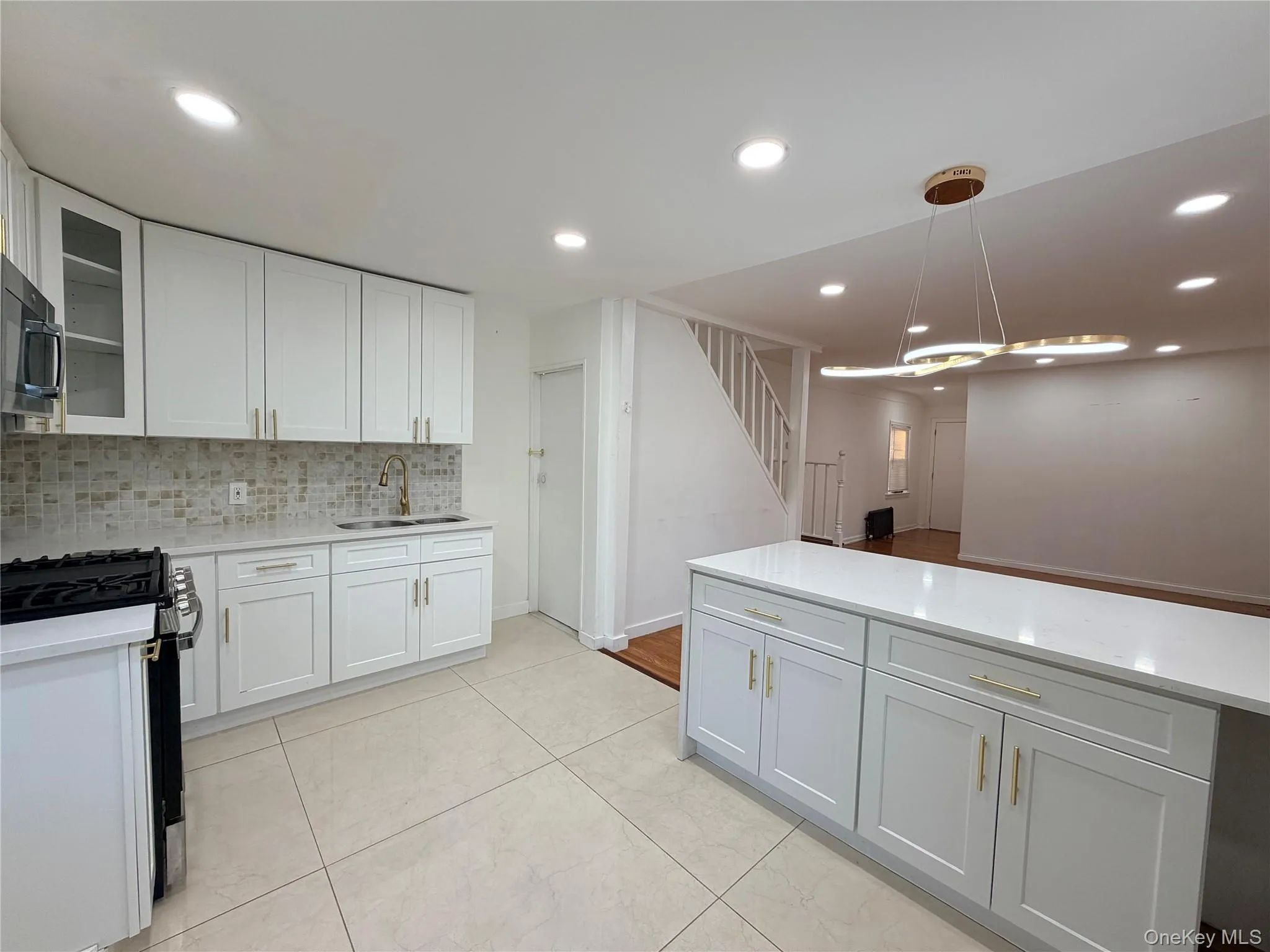 16414 81st Avenue, New York, NY, 5 Bedrooms Bedrooms, 9 Rooms Rooms,2 BathroomsBathrooms,Residential,For Rent,81st,0,1033418 16414 81st Avenue, New York, NY, 5 Bedrooms Bedrooms, 9 Rooms Rooms,2 BathroomsBathrooms,Residential,For Rent,81st,0,1033418