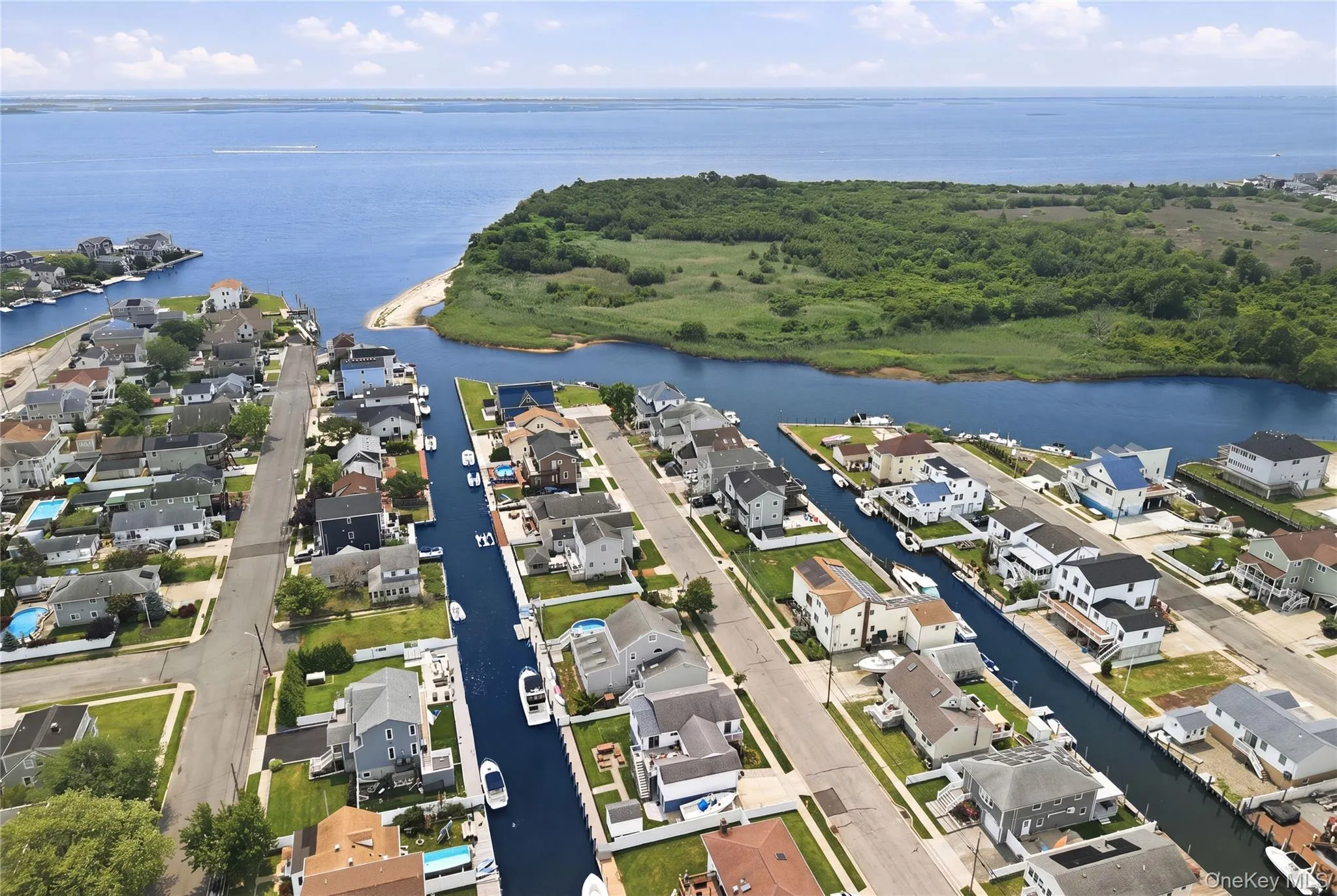 905 6th Street, Babylon, NY, 4 Bedrooms Bedrooms, 9 Rooms Rooms,2 BathroomsBathrooms,Residential,For Rent,6th,0,1033421 905 6th Street, Babylon, NY, 4 Bedrooms Bedrooms, 9 Rooms Rooms,2 BathroomsBathrooms,Residential,For Rent,6th,0,1033421