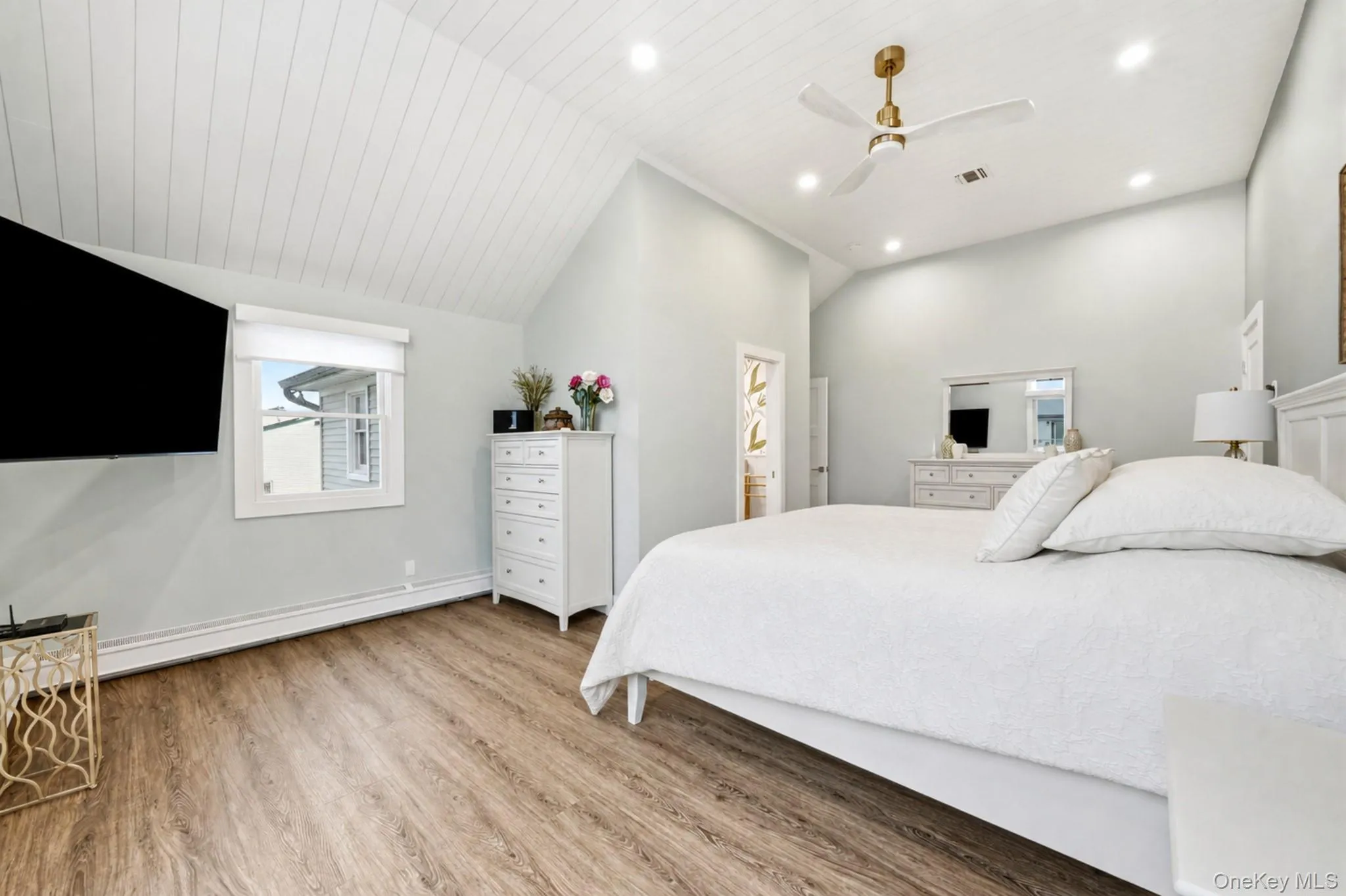 905 6th Street, Babylon, NY, 4 Bedrooms Bedrooms, 9 Rooms Rooms,2 BathroomsBathrooms,Residential,For Rent,6th,0,1033421 905 6th Street, Babylon, NY, 4 Bedrooms Bedrooms, 9 Rooms Rooms,2 BathroomsBathrooms,Residential,For Rent,6th,0,1033421