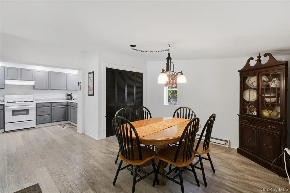 695 & 698 South Rd., Cairo, NY, 3 Bedrooms Bedrooms, 7 Rooms Rooms,1 BathroomBathrooms,Residential,For Rent,South Rd.,0,1033424 695 & 698 South Rd., Cairo, NY, 3 Bedrooms Bedrooms, 7 Rooms Rooms,1 BathroomBathrooms,Residential,For Rent,South Rd.,0,1033424