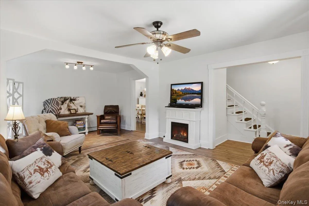 695 & 698 South Rd., Cairo, NY, 3 Bedrooms Bedrooms, 7 Rooms Rooms,1 BathroomBathrooms,Residential,For Rent,South Rd.,0,1033424 695 & 698 South Rd., Cairo, NY, 3 Bedrooms Bedrooms, 7 Rooms Rooms,1 BathroomBathrooms,Residential,For Rent,South Rd.,0,1033424
