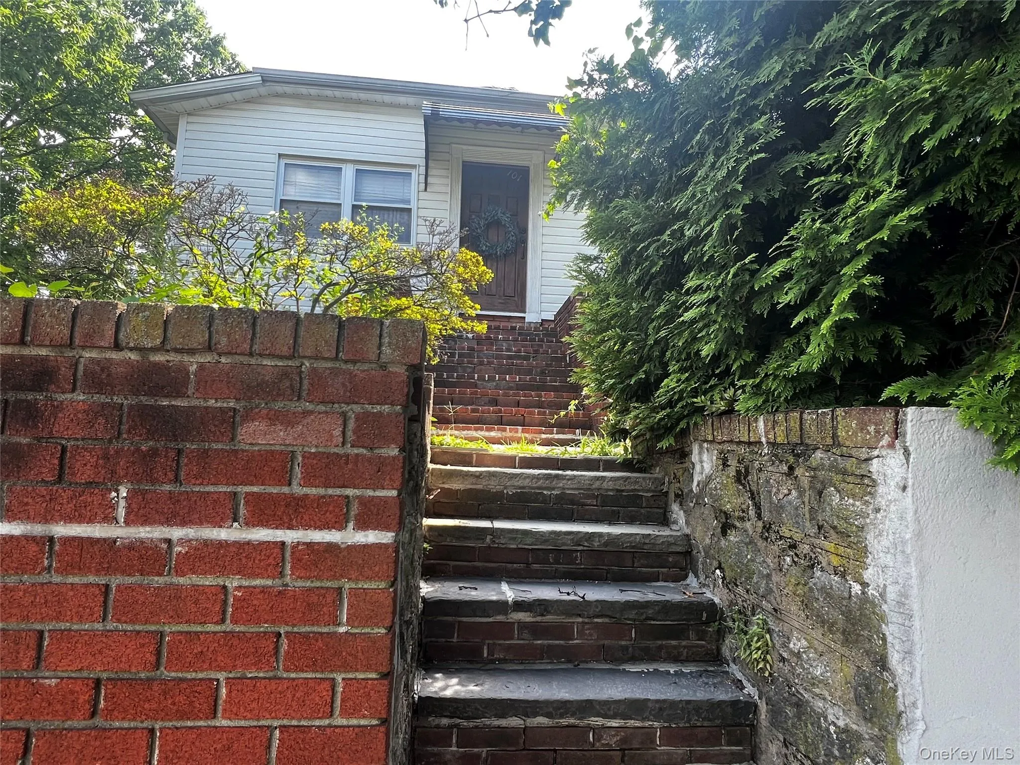 101 Sterling Avenue, Yonkers, NY, 3 Bedrooms Bedrooms, 6 Rooms Rooms,2 BathroomsBathrooms,Residential Lease,For Rent,Sterling,0,1033430 101 Sterling Avenue, Yonkers, NY, 3 Bedrooms Bedrooms, 6 Rooms Rooms,2 BathroomsBathrooms,Residential Lease,For Rent,Sterling,0,1033430