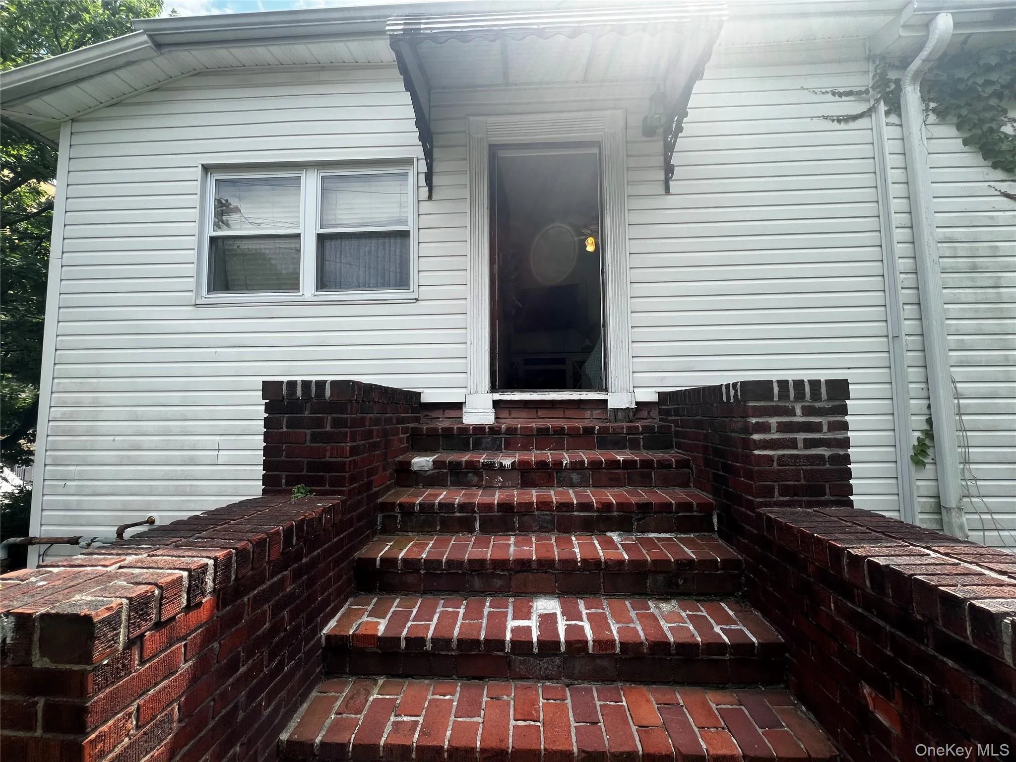 101 Sterling Avenue, Yonkers, NY, 3 Bedrooms Bedrooms, 6 Rooms Rooms,2 BathroomsBathrooms,Residential Lease,For Rent,Sterling,0,1033430 101 Sterling Avenue, Yonkers, NY, 3 Bedrooms Bedrooms, 6 Rooms Rooms,2 BathroomsBathrooms,Residential Lease,For Rent,Sterling,0,1033430
