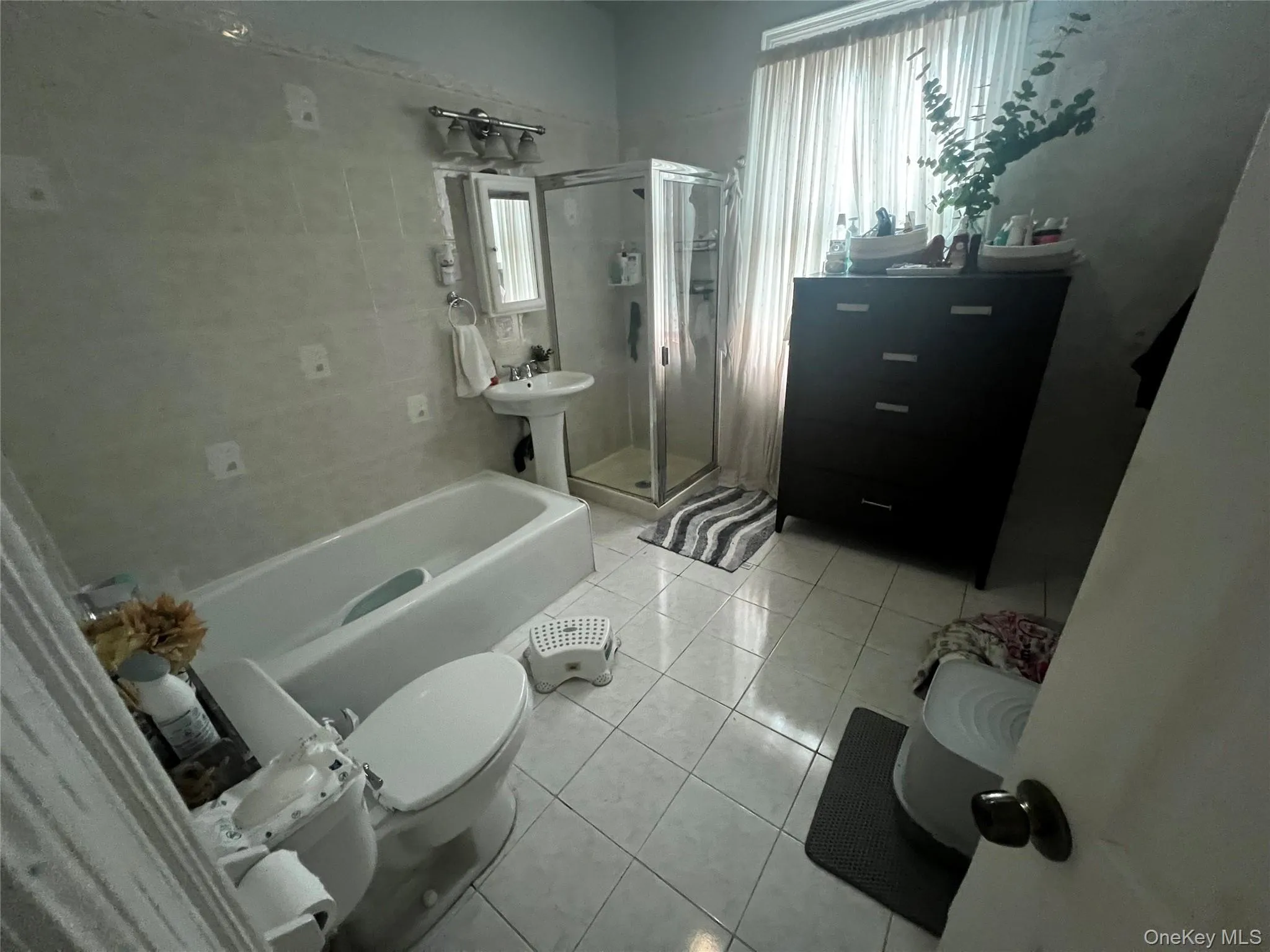101 Sterling Avenue, Yonkers, NY, 3 Bedrooms Bedrooms, 6 Rooms Rooms,2 BathroomsBathrooms,Residential Lease,For Rent,Sterling,0,1033430 101 Sterling Avenue, Yonkers, NY, 3 Bedrooms Bedrooms, 6 Rooms Rooms,2 BathroomsBathrooms,Residential Lease,For Rent,Sterling,0,1033430