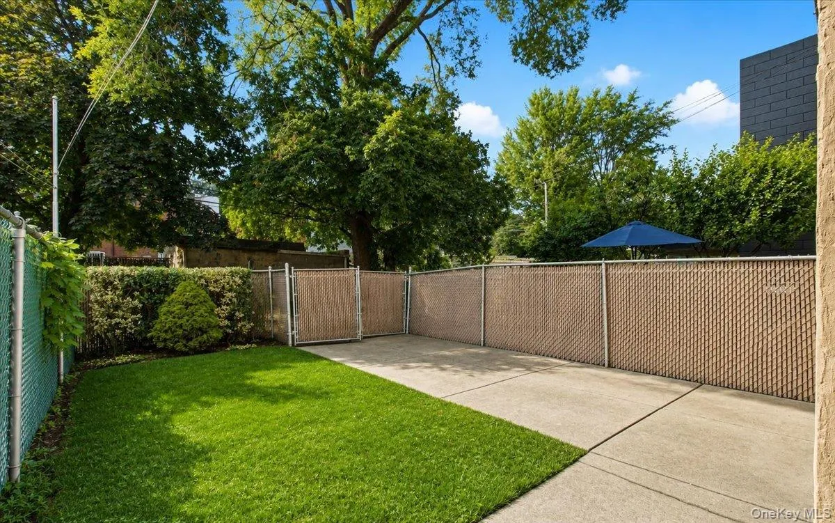85-26 67th Road, New York, NY, 3 Bedrooms Bedrooms, 10 Rooms Rooms,1 BathroomBathrooms,Residential,For Rent,67th,0,1033434 85-26 67th Road, New York, NY, 3 Bedrooms Bedrooms, 10 Rooms Rooms,1 BathroomBathrooms,Residential,For Rent,67th,0,1033434