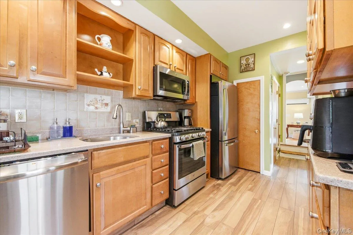 85-26 67th Road, New York, NY, 3 Bedrooms Bedrooms, 10 Rooms Rooms,1 BathroomBathrooms,Residential,For Rent,67th,0,1033434 85-26 67th Road, New York, NY, 3 Bedrooms Bedrooms, 10 Rooms Rooms,1 BathroomBathrooms,Residential,For Rent,67th,0,1033434