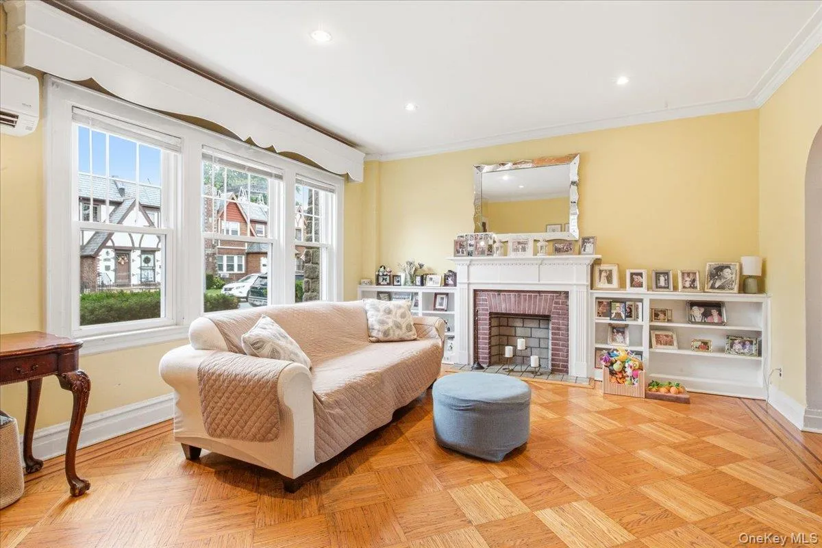 85-26 67th Road, New York, NY, 3 Bedrooms Bedrooms, 10 Rooms Rooms,1 BathroomBathrooms,Residential,For Rent,67th,0,1033434 85-26 67th Road, New York, NY, 3 Bedrooms Bedrooms, 10 Rooms Rooms,1 BathroomBathrooms,Residential,For Rent,67th,0,1033434