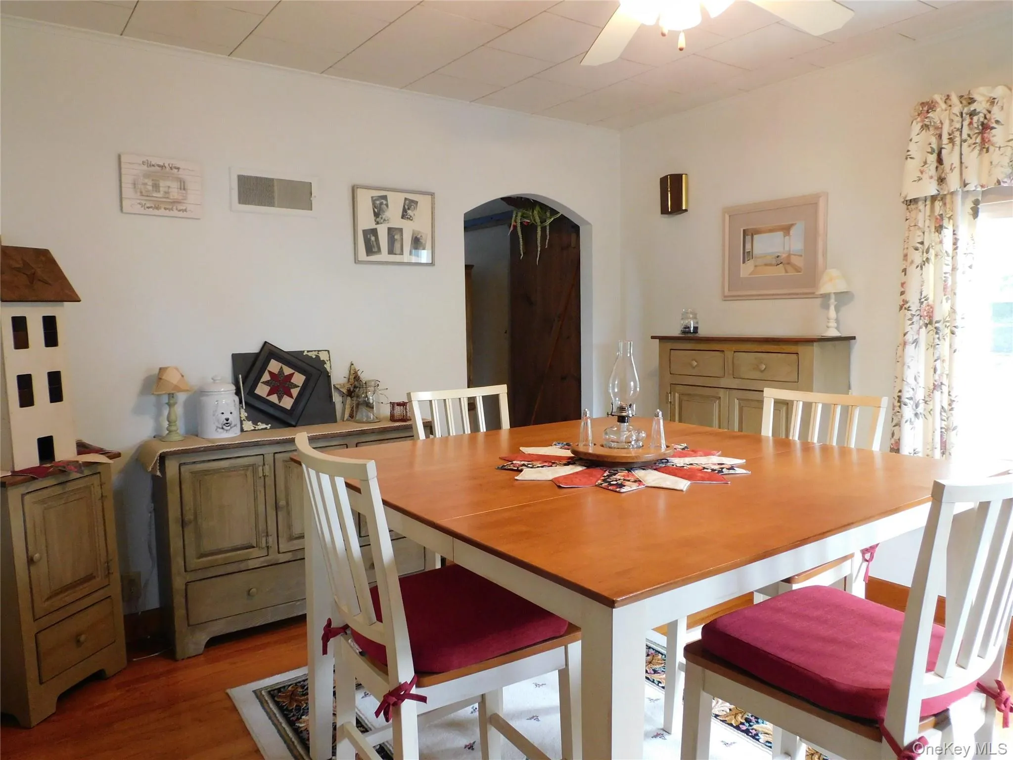 40 Kelly Avenue, Liberty, NY, 4 Bedrooms Bedrooms, 8 Rooms Rooms,1 BathroomBathrooms,Residential,For Rent,Kelly,0,1033436 40 Kelly Avenue, Liberty, NY, 4 Bedrooms Bedrooms, 8 Rooms Rooms,1 BathroomBathrooms,Residential,For Rent,Kelly,0,1033436