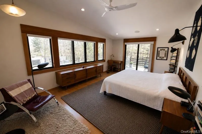 14 Tall Tree Court, Huntington, NY, 4 Bedrooms Bedrooms, 10 Rooms Rooms,3 BathroomsBathrooms,Residential Lease,For Rent,Tall Tree,0,1033442 14 Tall Tree Court, Huntington, NY, 4 Bedrooms Bedrooms, 10 Rooms Rooms,3 BathroomsBathrooms,Residential Lease,For Rent,Tall Tree,0,1033442