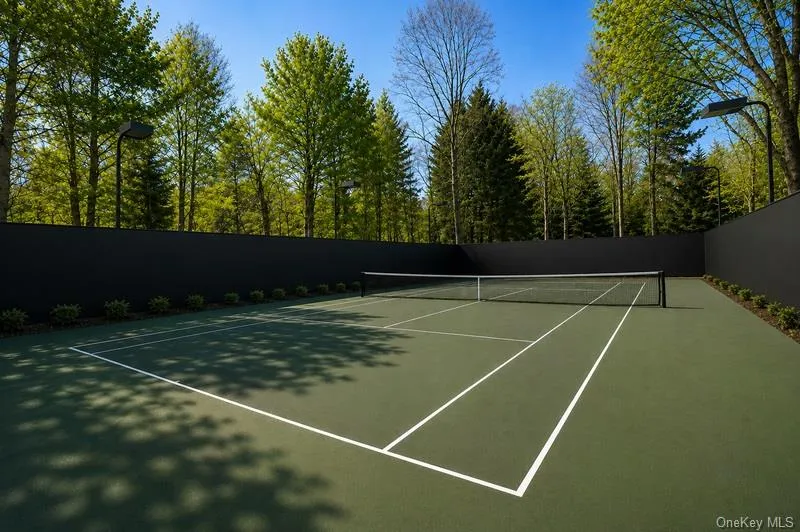 14 Tall Tree Court, Huntington, NY, 4 Bedrooms Bedrooms, 10 Rooms Rooms,3 BathroomsBathrooms,Residential Lease,For Rent,Tall Tree,0,1033442 14 Tall Tree Court, Huntington, NY, 4 Bedrooms Bedrooms, 10 Rooms Rooms,3 BathroomsBathrooms,Residential Lease,For Rent,Tall Tree,0,1033442