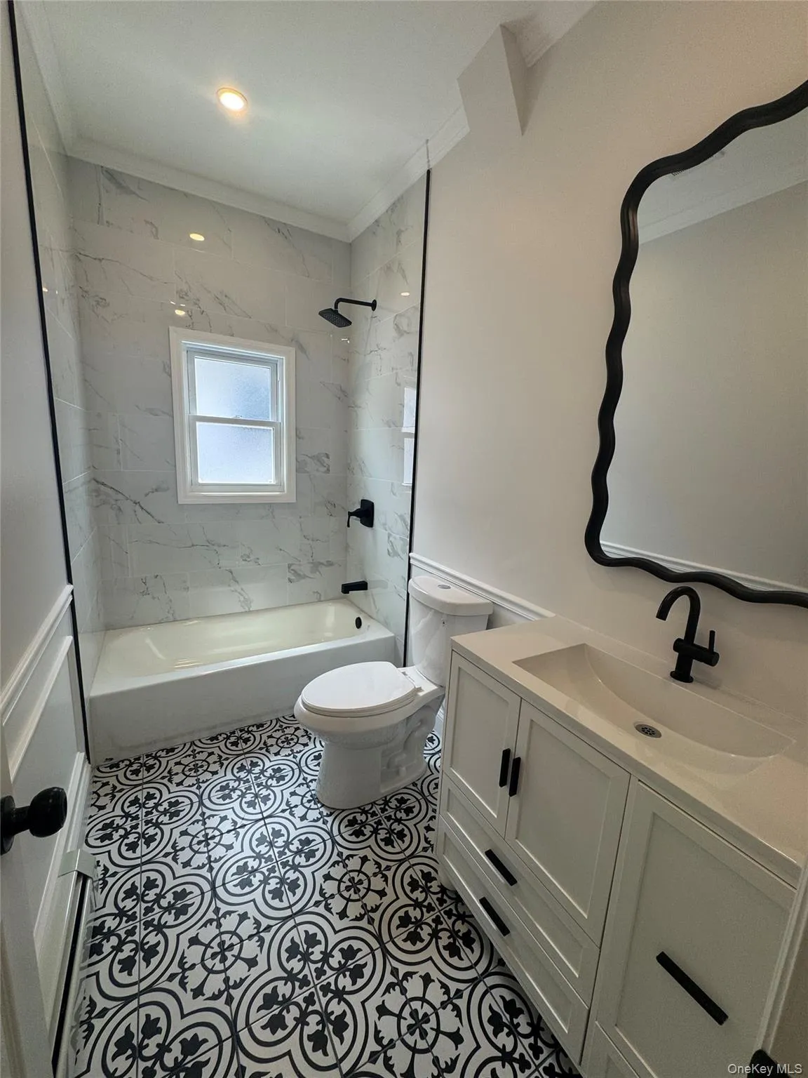 4370 Edson Avenue, New York, NY, 3 Bedrooms Bedrooms, 5 Rooms Rooms,1 BathroomBathrooms,Residential Lease,For Rent,Edson,0,1033452 4370 Edson Avenue, New York, NY, 3 Bedrooms Bedrooms, 5 Rooms Rooms,1 BathroomBathrooms,Residential Lease,For Rent,Edson,0,1033452